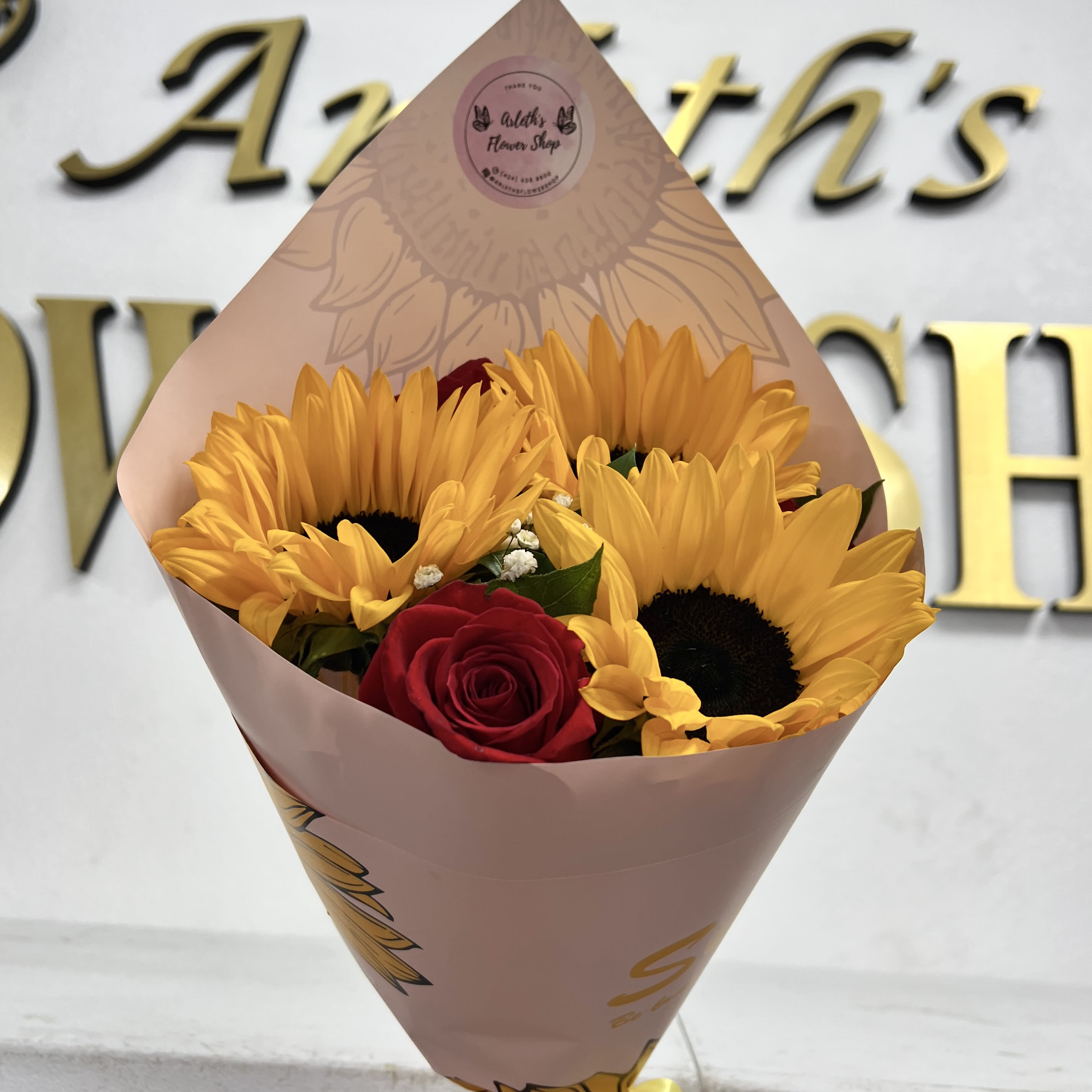 Bouquet With 3 Sunflowers And 3 Red Roses  - Buyer will receive 3 sunflowers and 3 red roses 