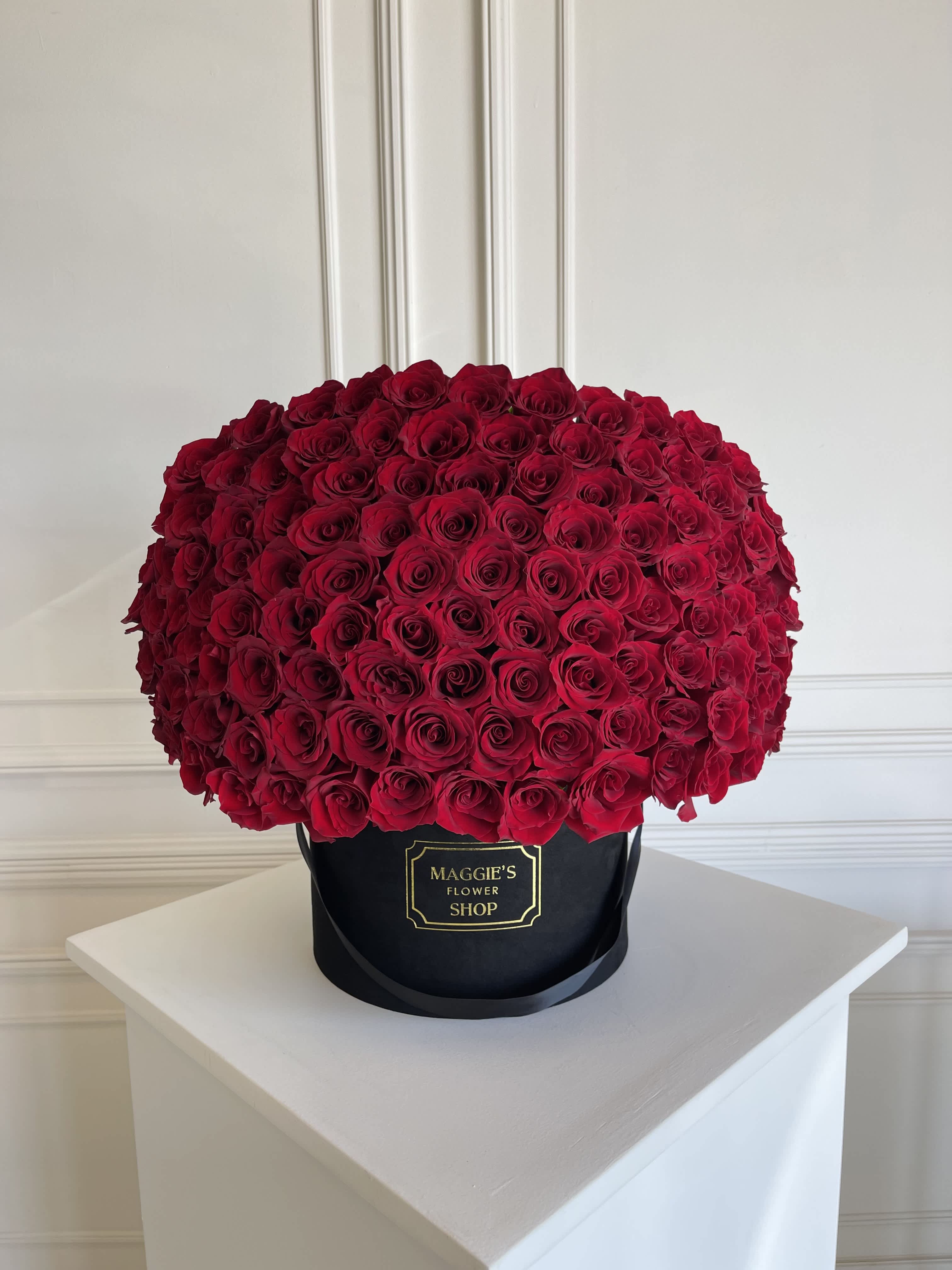 MFS 100 Rose Box  - MFS Signature black suede box  100 roses 