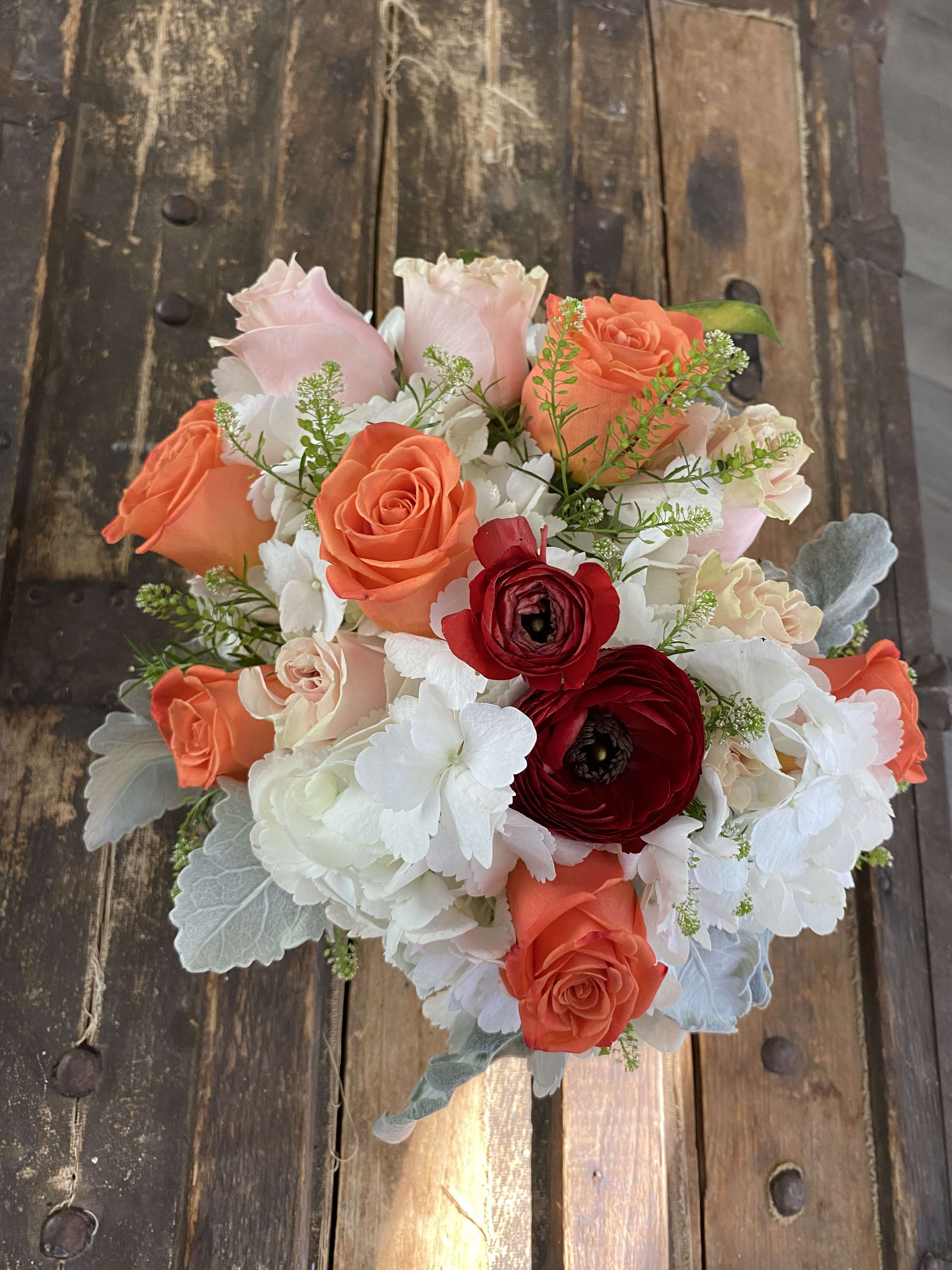 Bubble of flowers  - Hydrangea and roses 