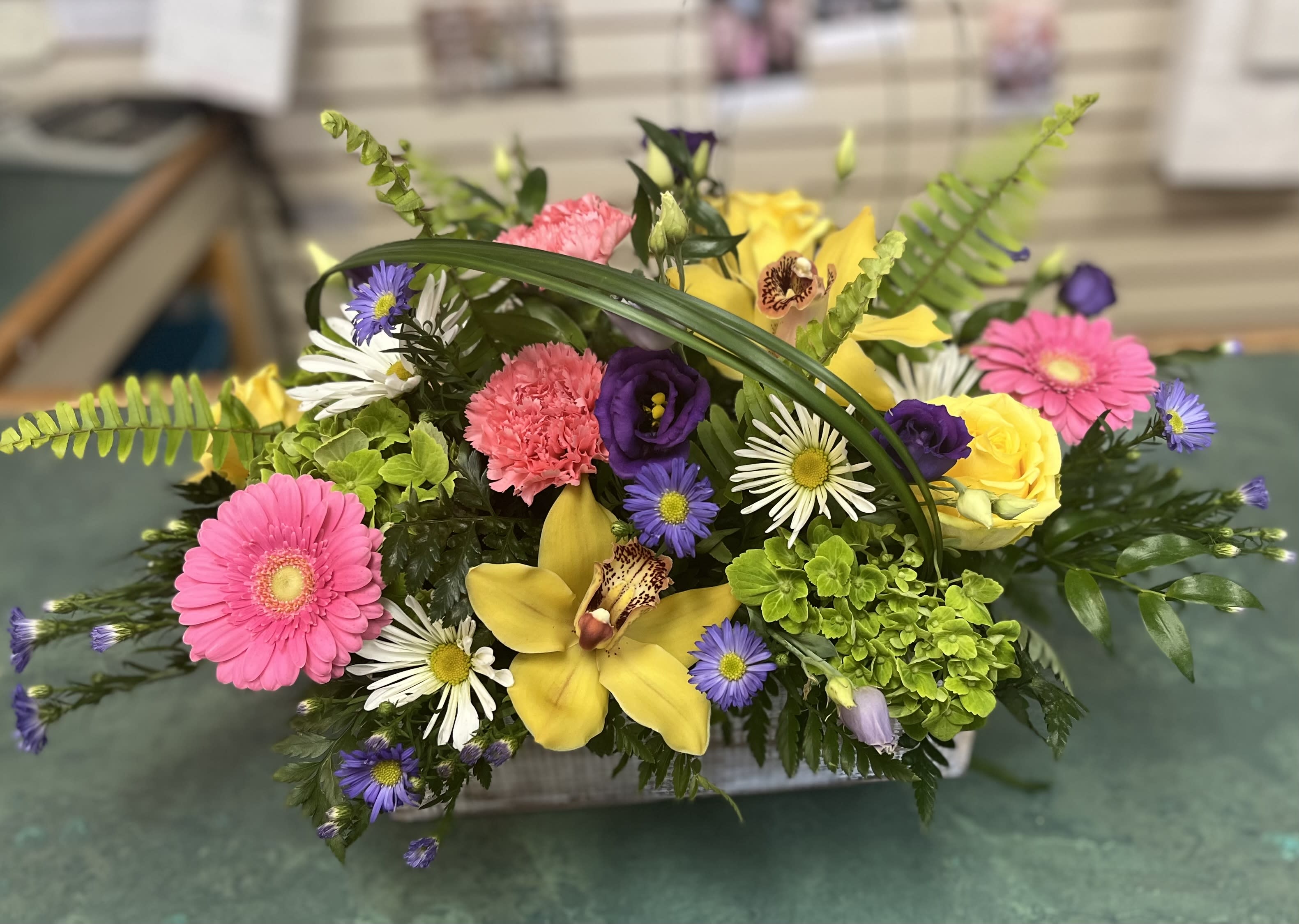 Spring Box - Assorted colors and flower in a spring pallet 