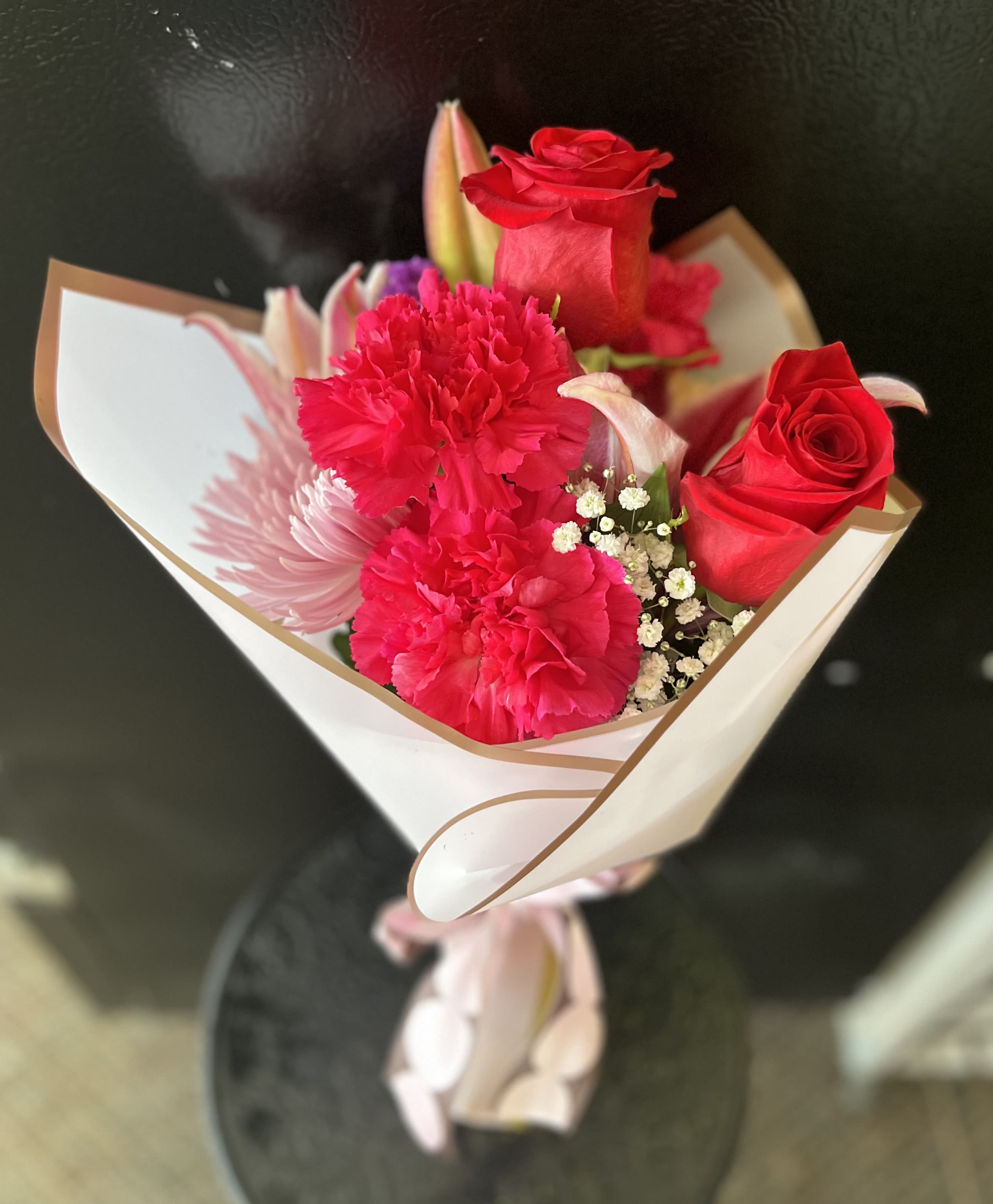 Blossom bouquet  - fresh flowers in bouquet no vase 