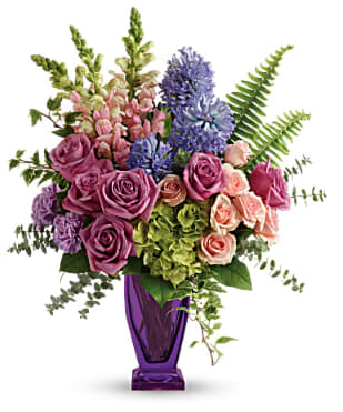 Bouquet pastels - Do it big with your love. Send this arrangement of extravagant vibrant colors for any celebration, an anniversary or declarations of love.  This luxurious arrangement makes a great expression of love for any loved one.