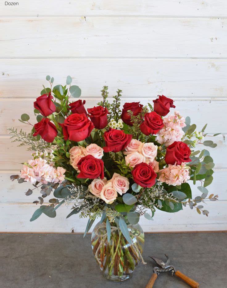 I love You (Floral vase) - Beautiful vase with long stem roses with pink spray roses and greenery, in a beautiful crystal vase 