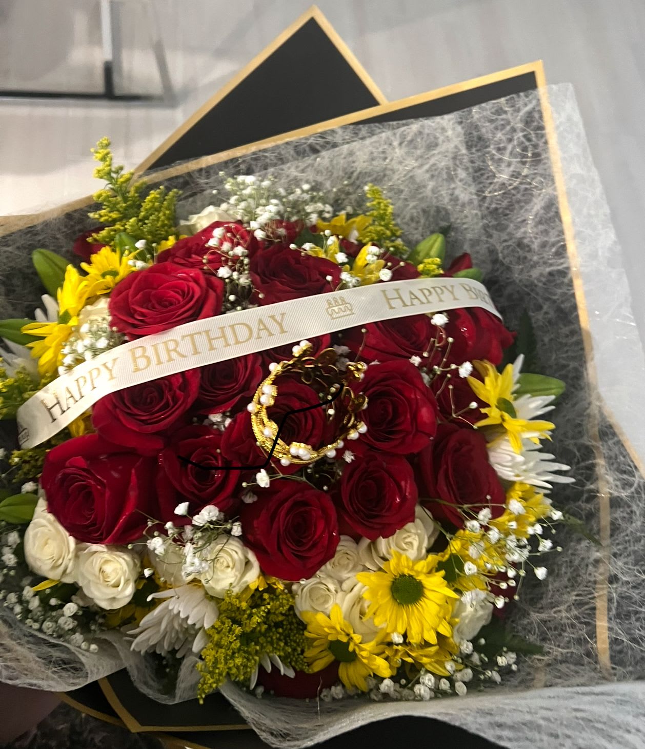 Customizable Bouquet  - Express Your Feelings Your Way.  Imagine giving a bouquet that’s not only beautiful, but also tells a story. With our customizable bouquet, you can choose the flowers, colors, and details that best represent your feelings—whether it’s love, gratitude, friendship, joy, or “I miss you.”