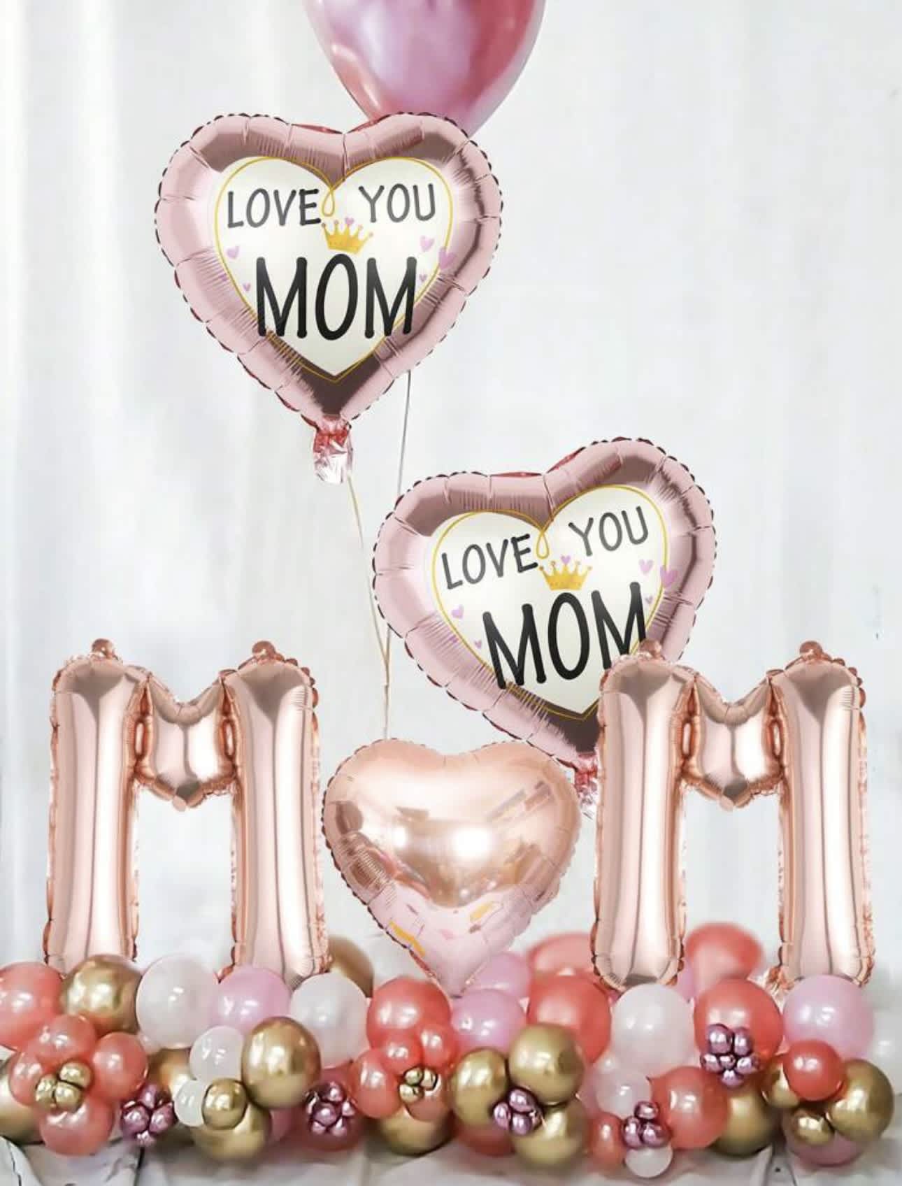 Bouquet ballon MOM - beautiful bouquet of special metallic balloons with details for the occasion of Mother's or Father's Day, latex balloon base with, helium balloons will make your day something special and different, order it now, Order it in advance