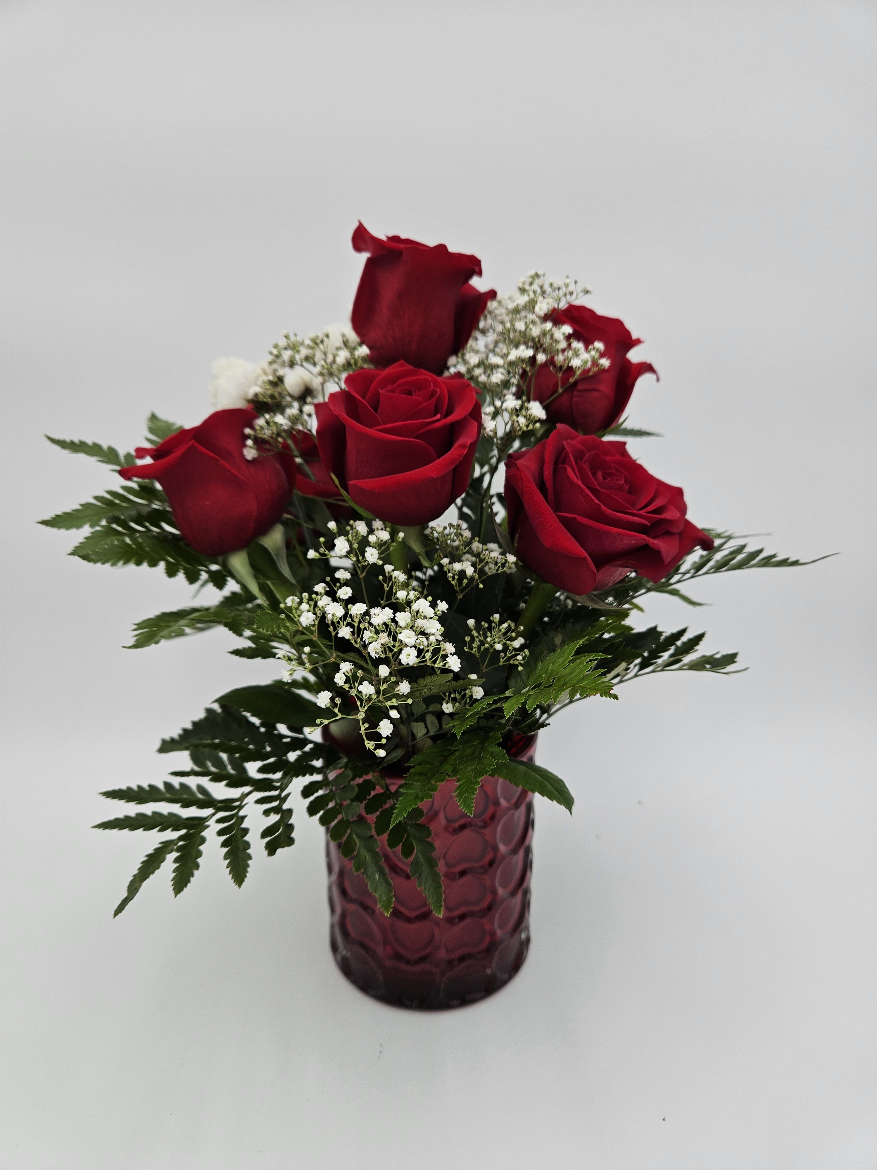 classic love - A timeless bouquet of red roses for the one who has your heart.