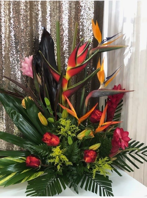 Aloha tropical dessing - a mixture of tropical flowers