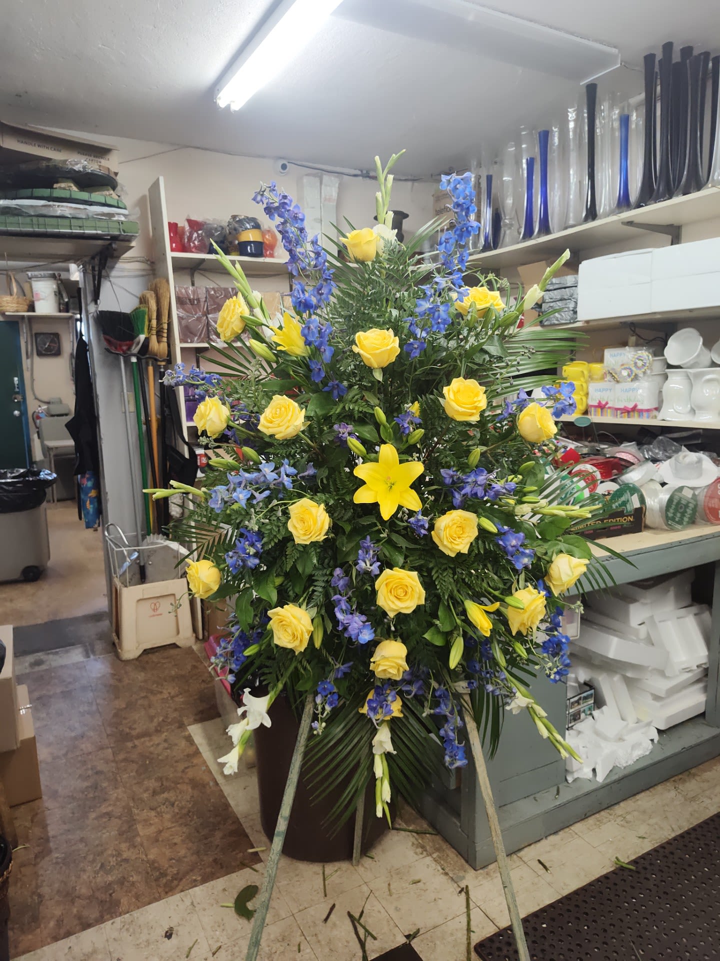 TREASURED MEMORIES  - STANDING SPRAY IN DARK BLUES AND YELLOWS