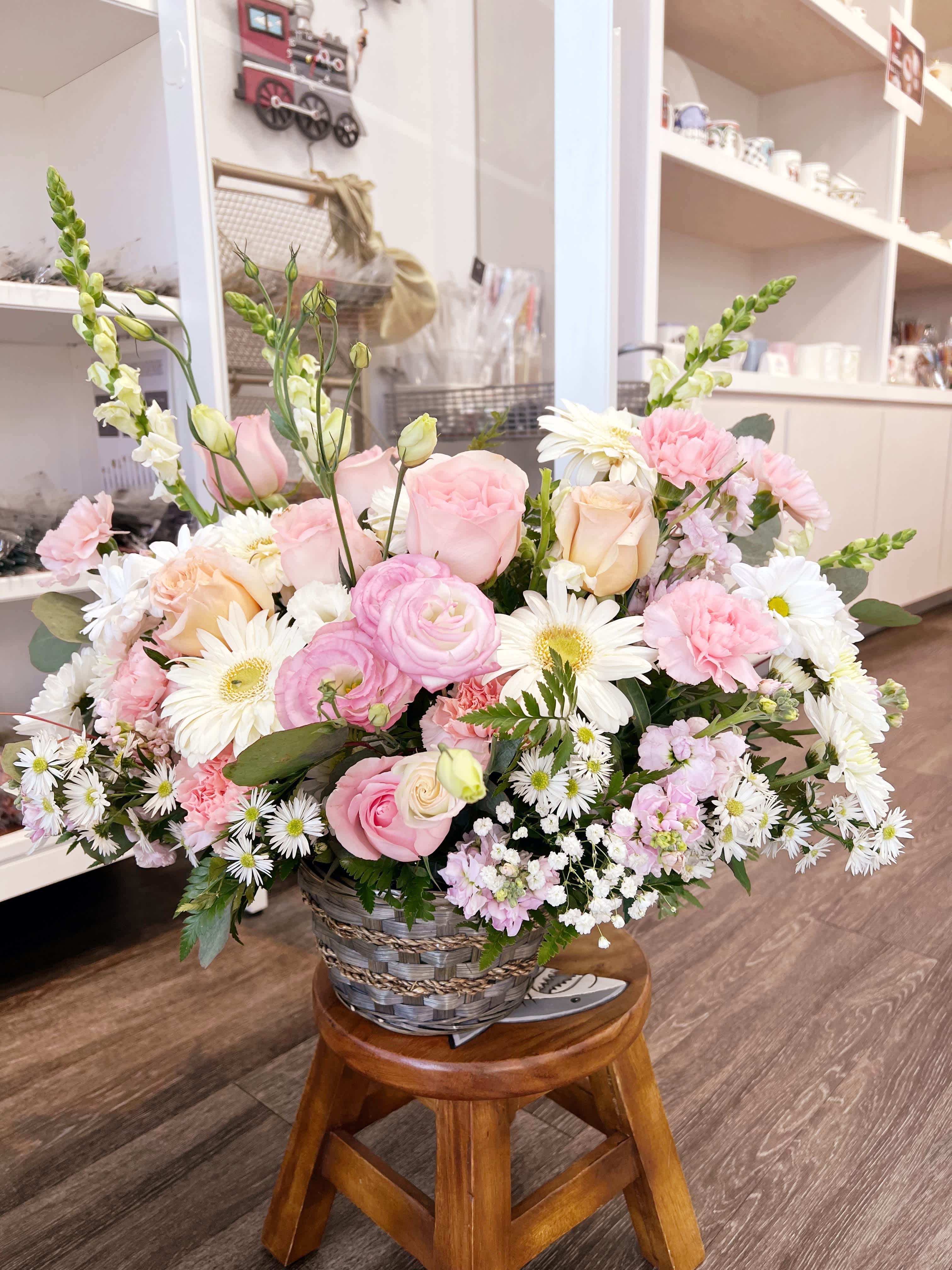 Mom's Love - 14in w x 14in h