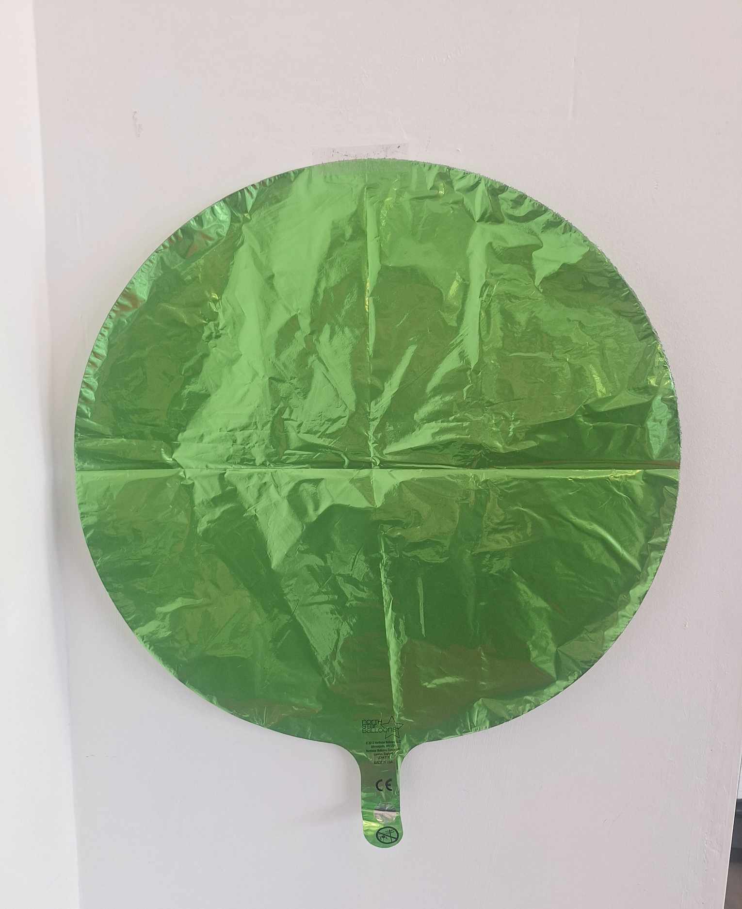 Green Circle Mylar Balloon (704a) - 18in mylar that you can add to any balloon bouquet, stuffed animal, box of chocolates, or floral arrangement.