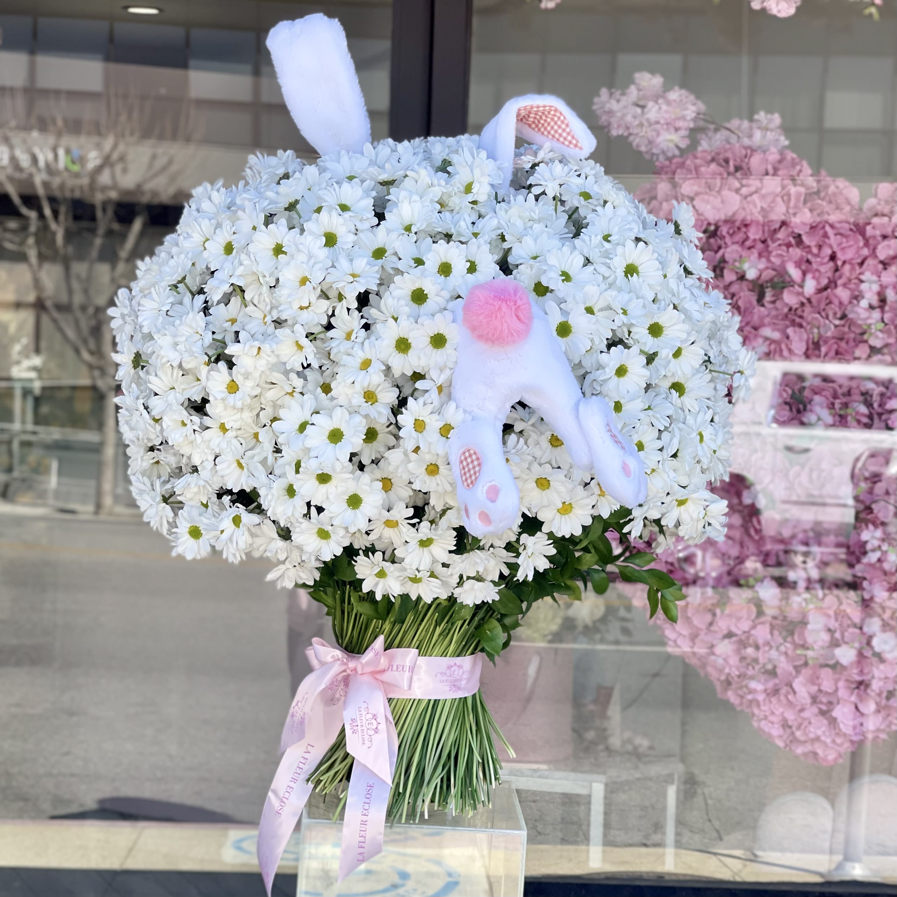 Baby Girl Bunny - Camomile bouquet with a pink girl bunny