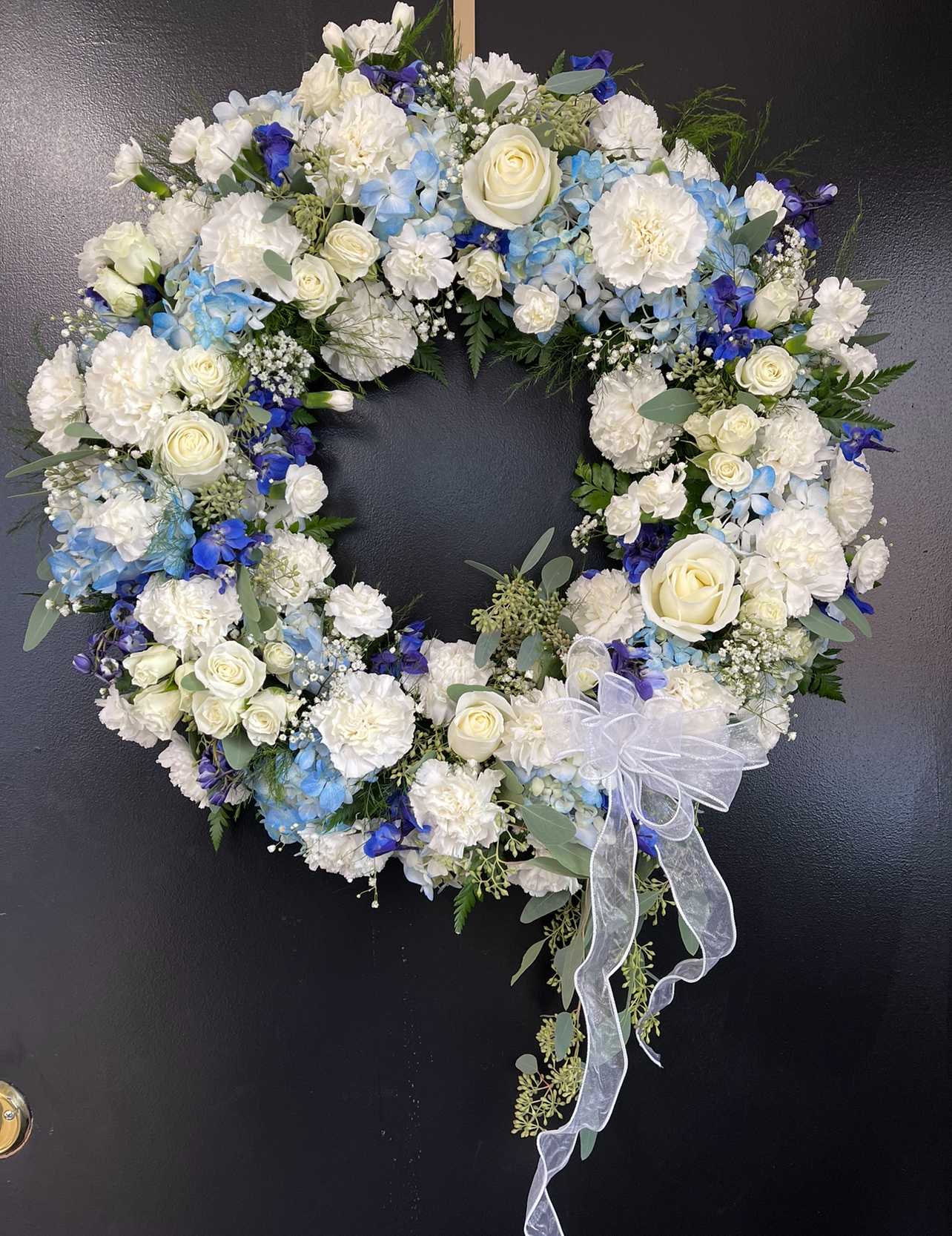 WR white/blue - White and blue wreath Other colors available