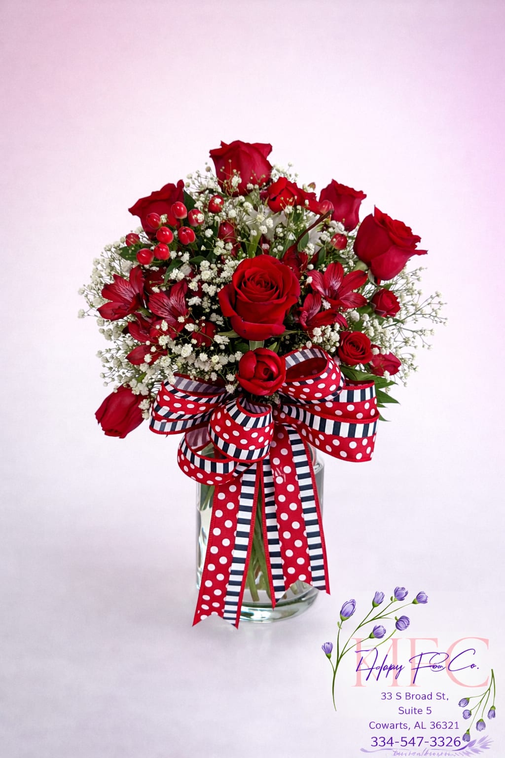 Simply red - 12 red roses, red alstroemeria, red berries and babies breathe 