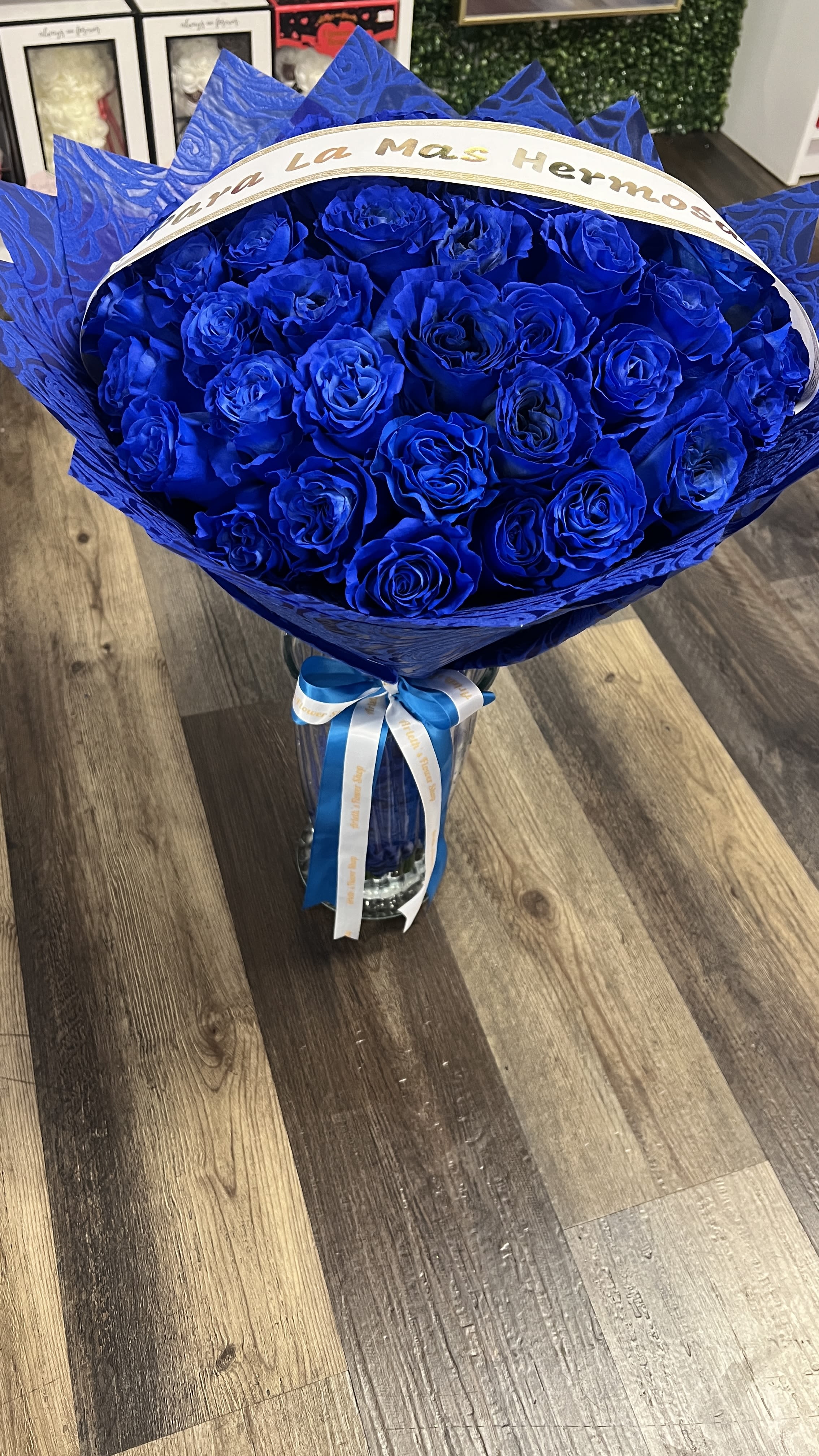 50 Roses - Bouquet With Blue Roses And Banner - Buyer will receive 50 roses in total, banner included! 