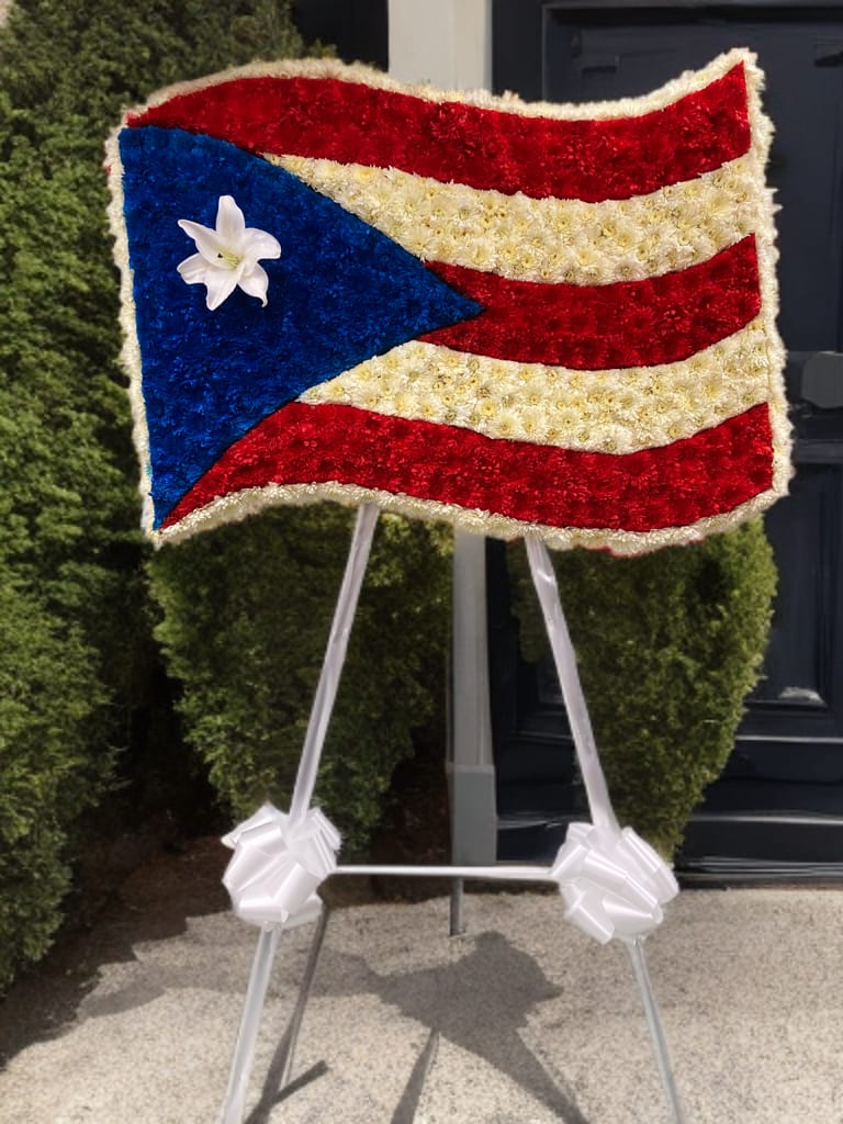 Puerto Rican Flag  - Puerto Rican Flag design made out of fresh cut chrysanthemum 