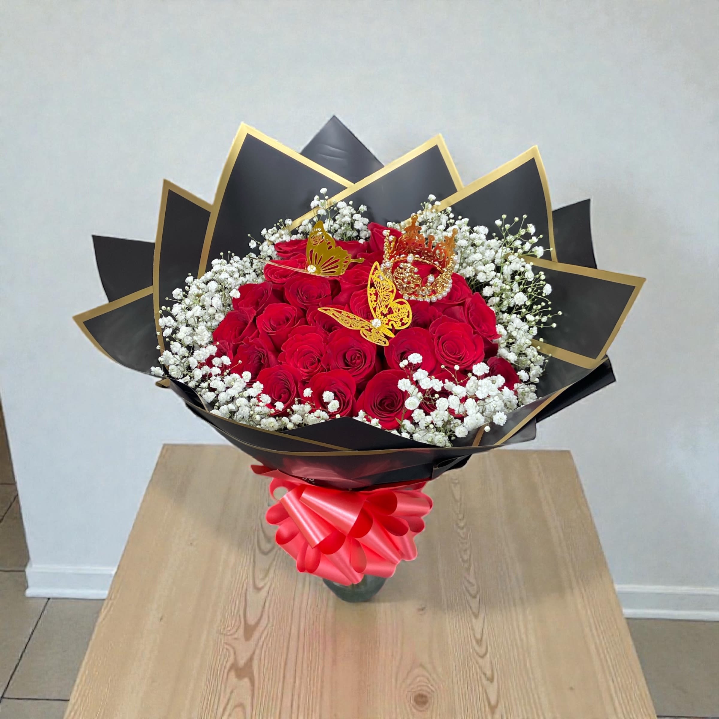 3 dozen Red Roses  - Love Red Roses 3 dozen in a colear vase