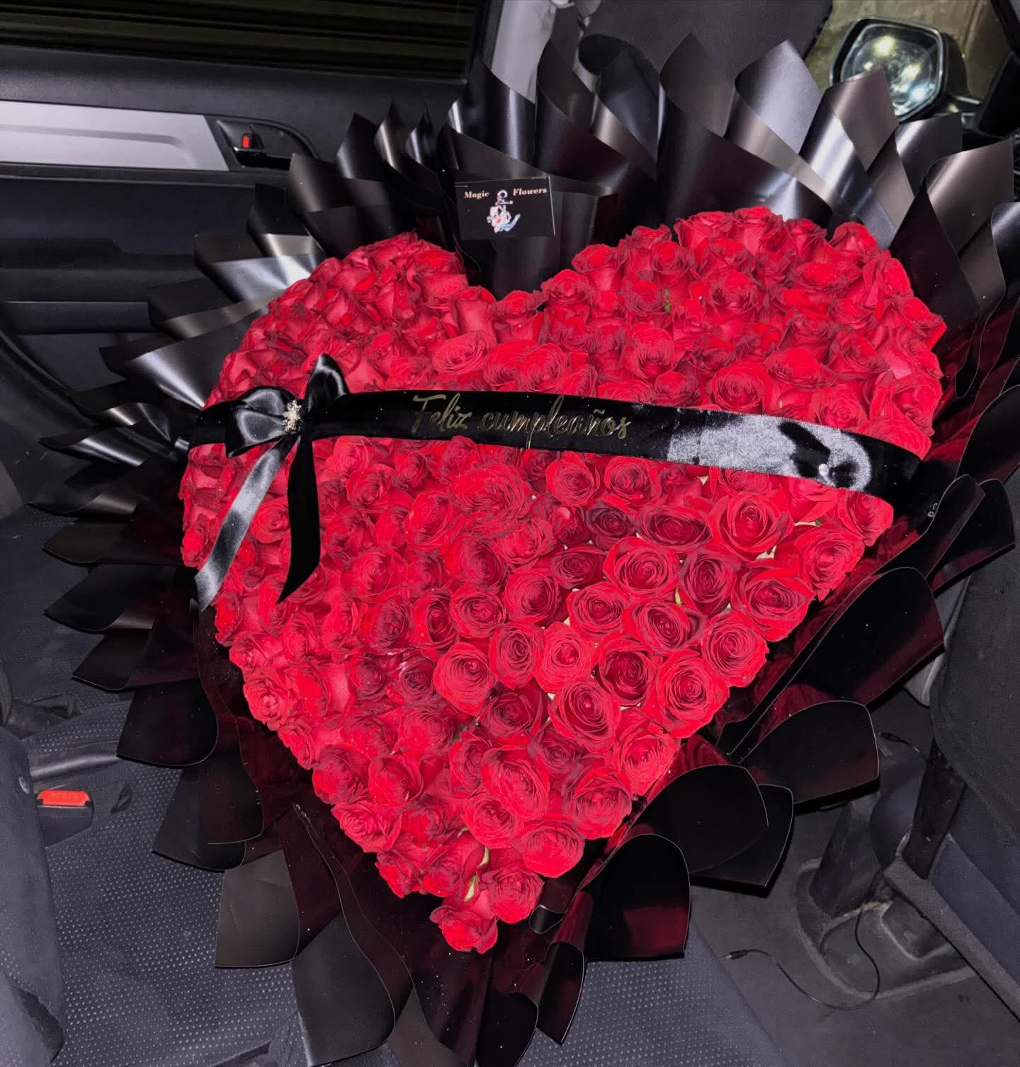 Buchon Corazon 100 Roses - Buchon