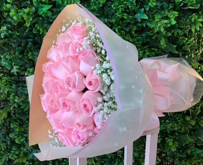 Ramo Buchon 25 roses - Especial para Enamorar a esa persona tan Especial