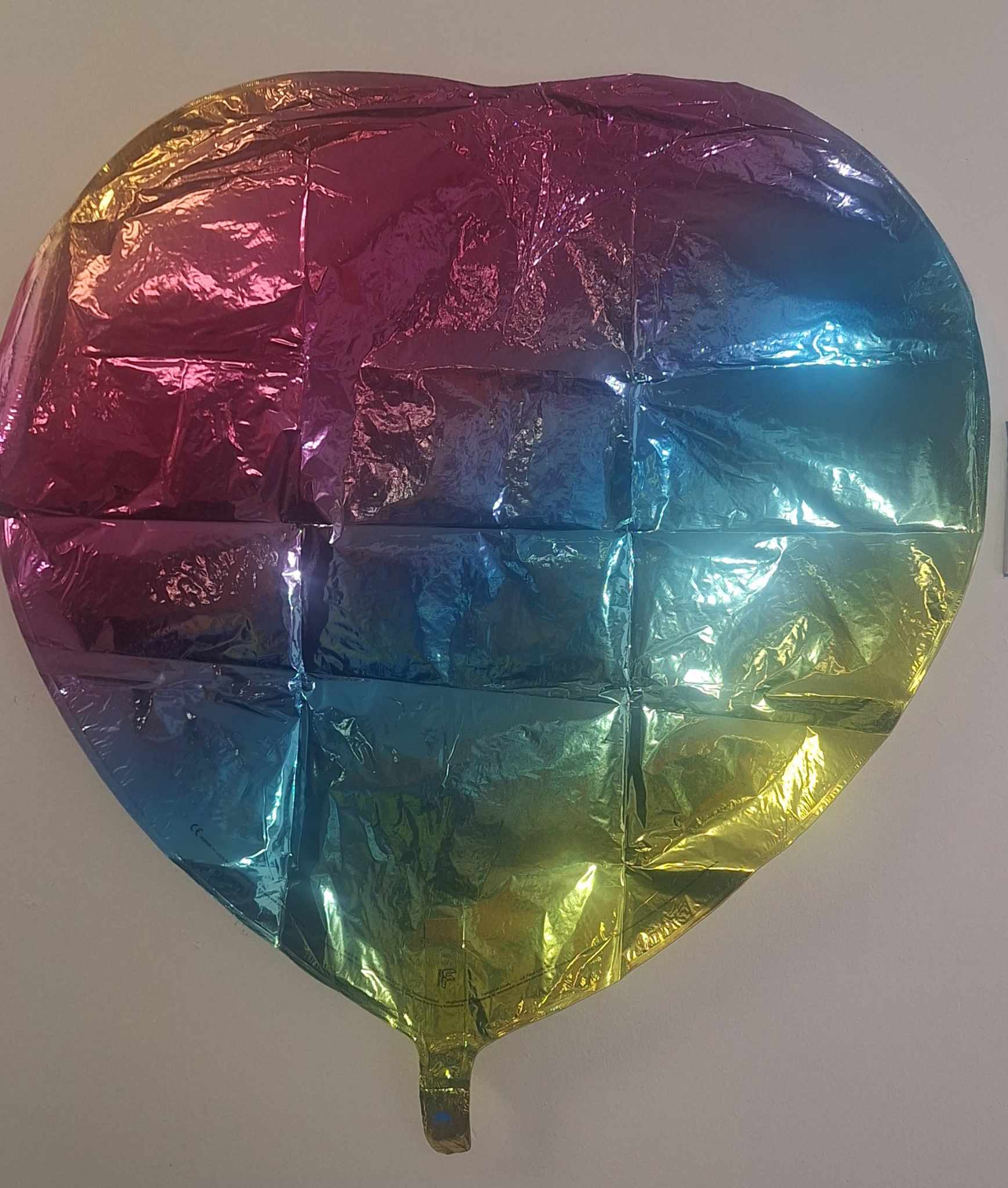 32in Holographic Heart  - 32in holographic heart you can pair with a box of chocolates, stuffed animal, or floral arrangement *if you're ordering multiple balloons individually (not in an already advertised set or tied to a flower arrangement/stuffed animal) you will need to purchase a balloon weight otherwise the balloons will need to be picked up* 