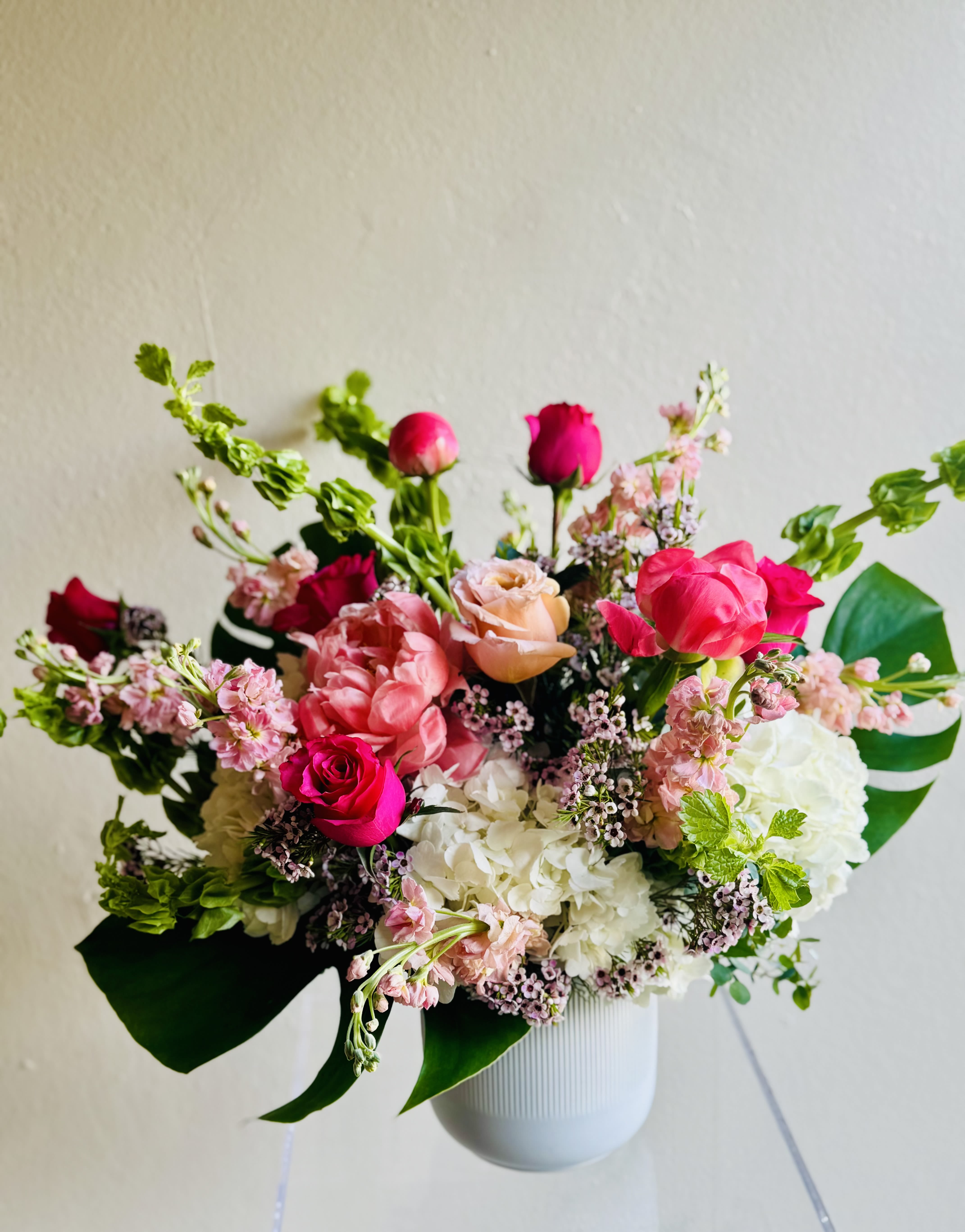 Blushing Beauty - Various intensities of pink from light pink to Hot Pink inspire this beauty 