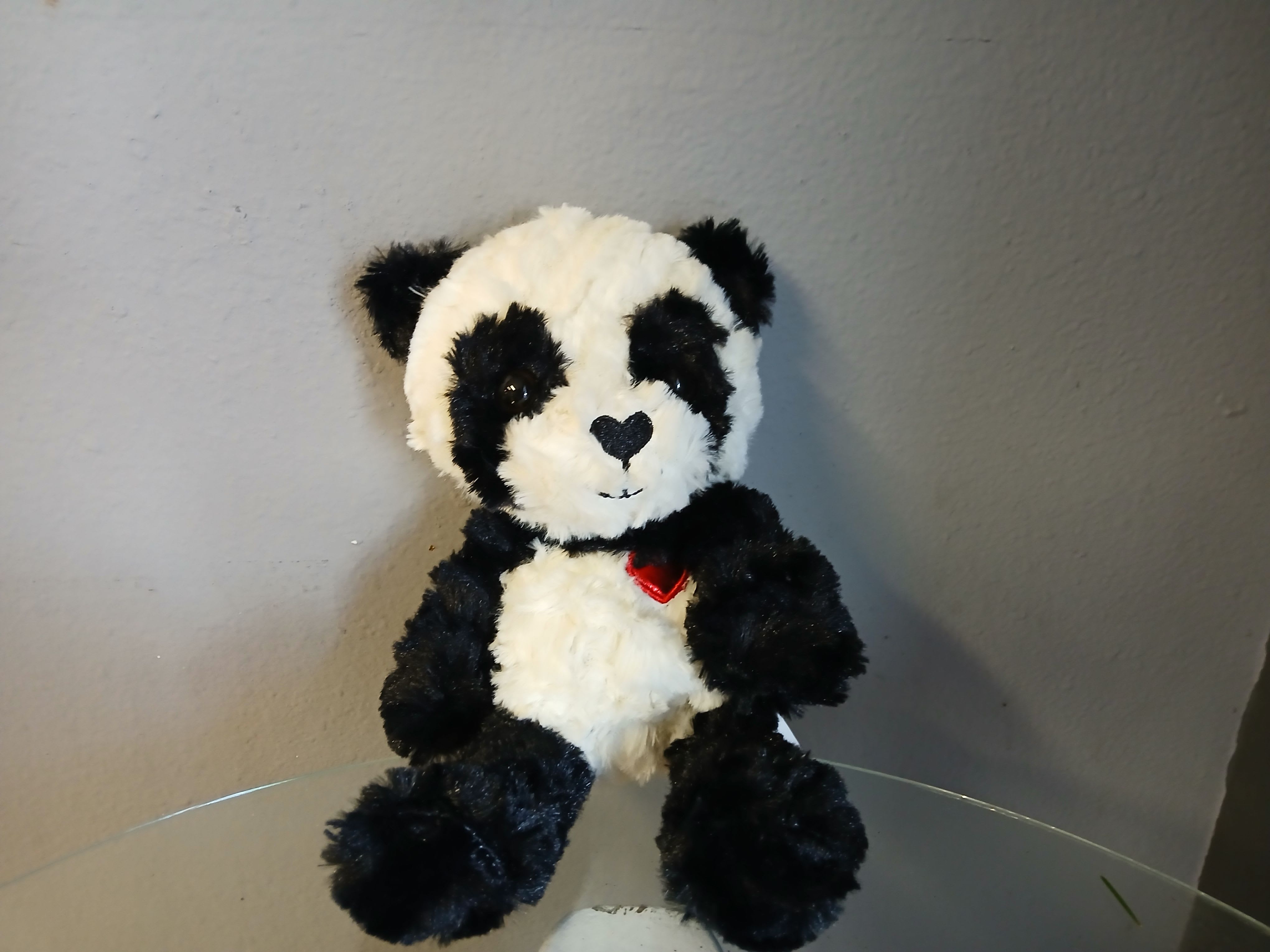 Panda love plush - Adorable panda plush with a heart