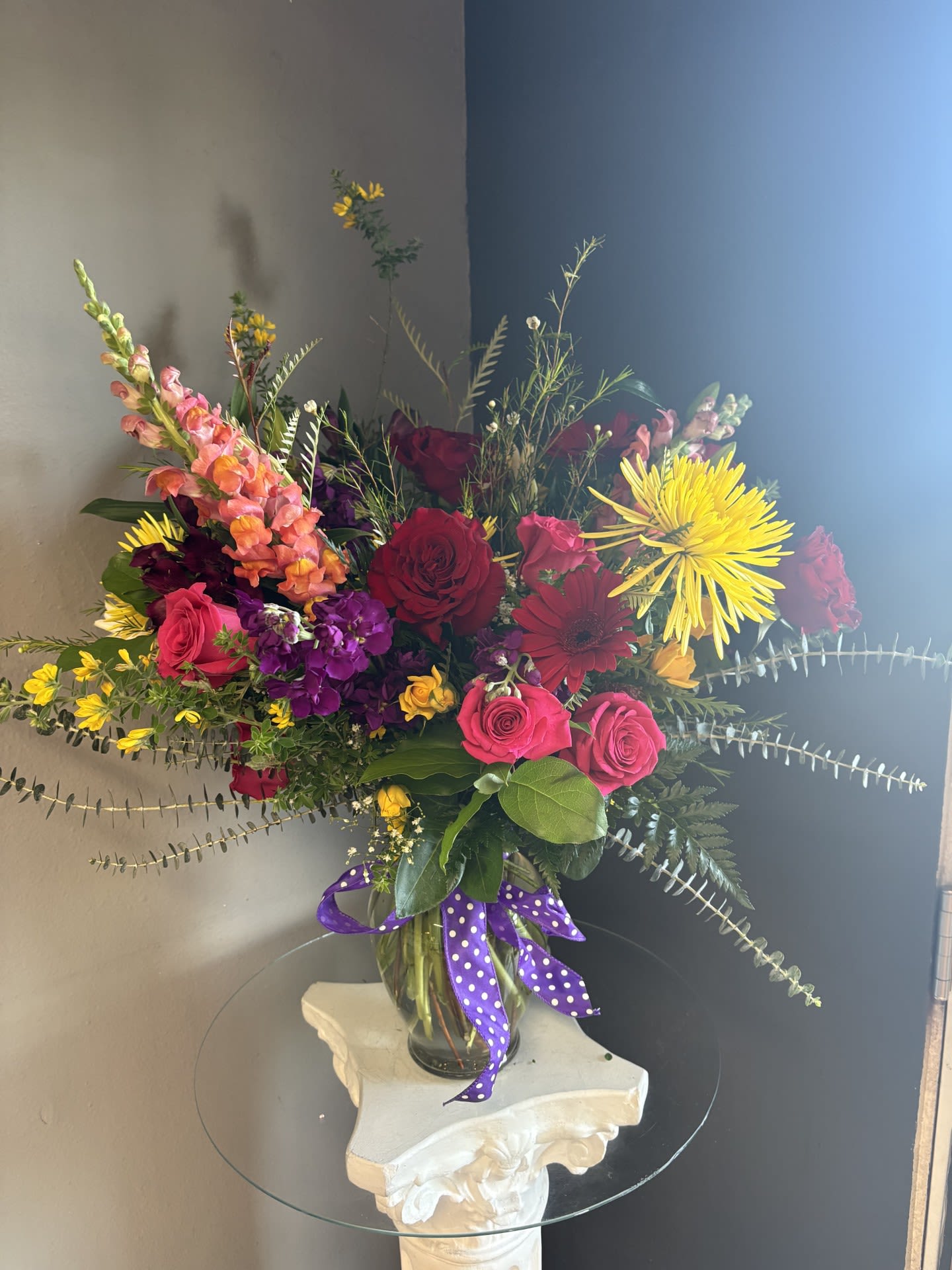 #737 Designer's Choice Vase Arrangement - This beautiful flower arrangement of fresh mixed seasonal blooms is made by local designers in the heart of Orange California. Hand crafted and perfect for every occasion, from birthdays and new babies to sympathy and just because. The best choice to show you are thinking of that special someone. Can be sent as a local delivery or in-store pickup. This is an original, one of a kind arrangement. Order now before it's too late!