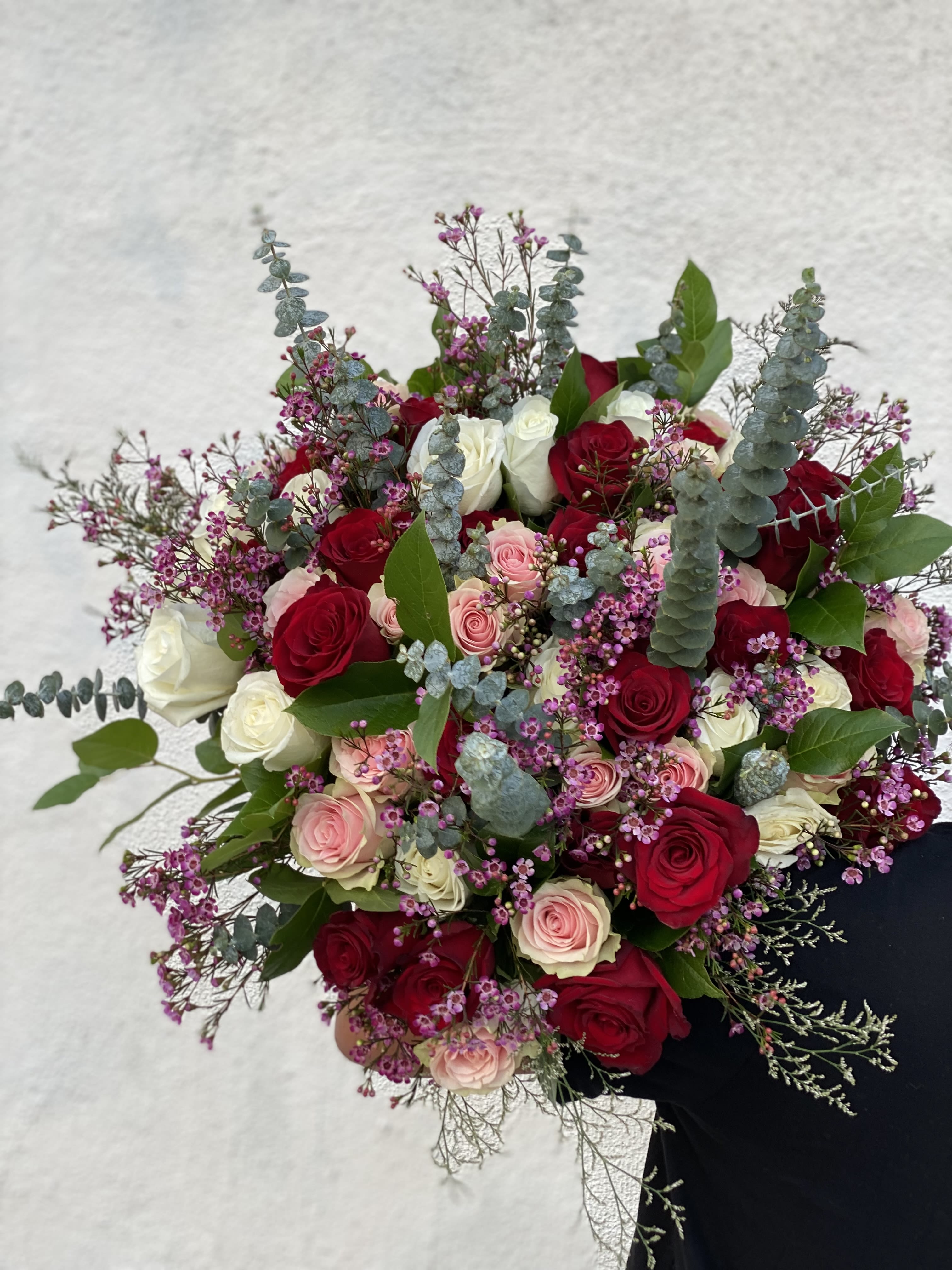 Fairy  - 50 roses with mix fillers 