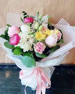 Spring mix bouquet 1 - mixed bouquet with spring flowers