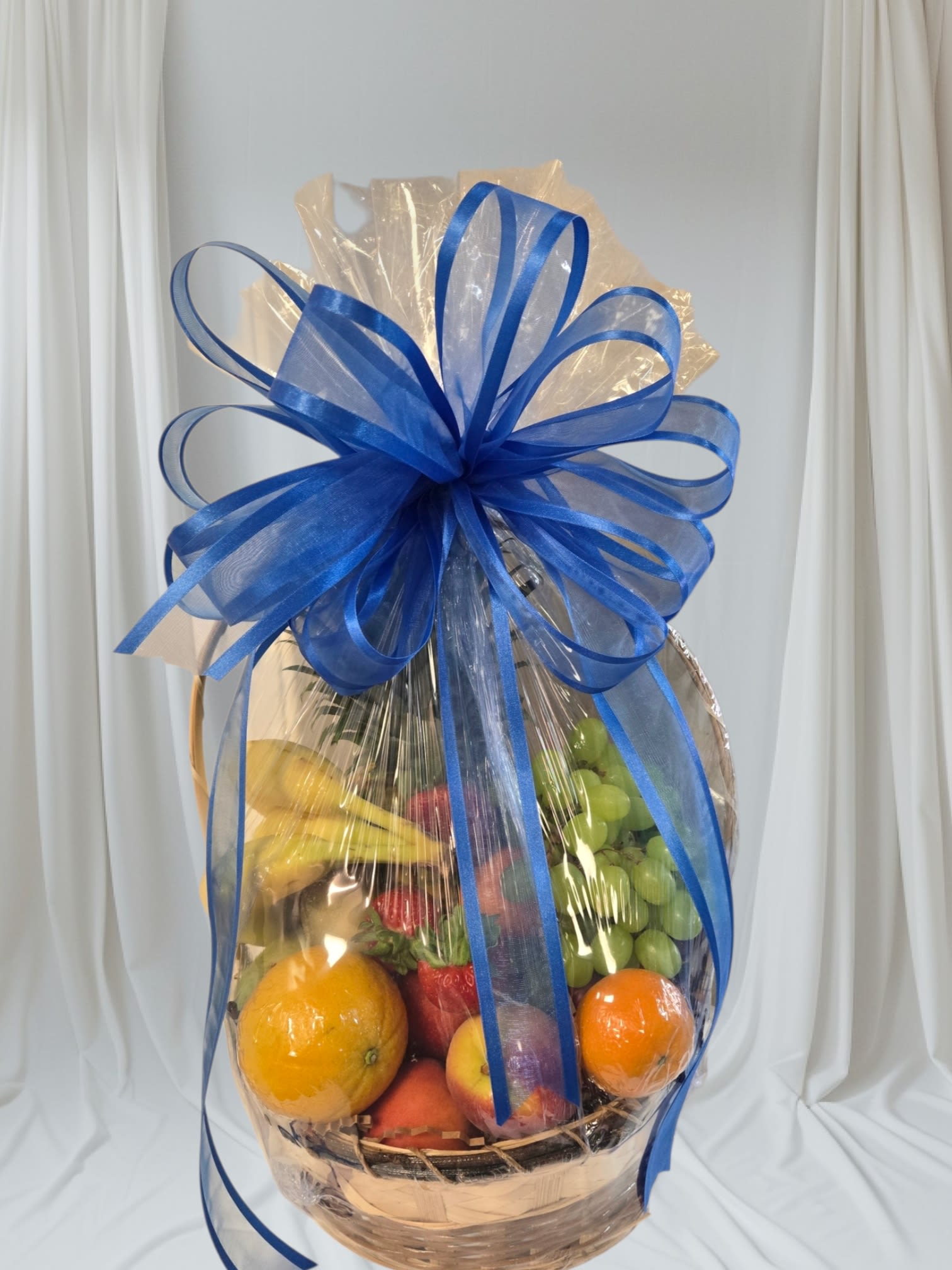 Fruit basket  - Mix fruits 