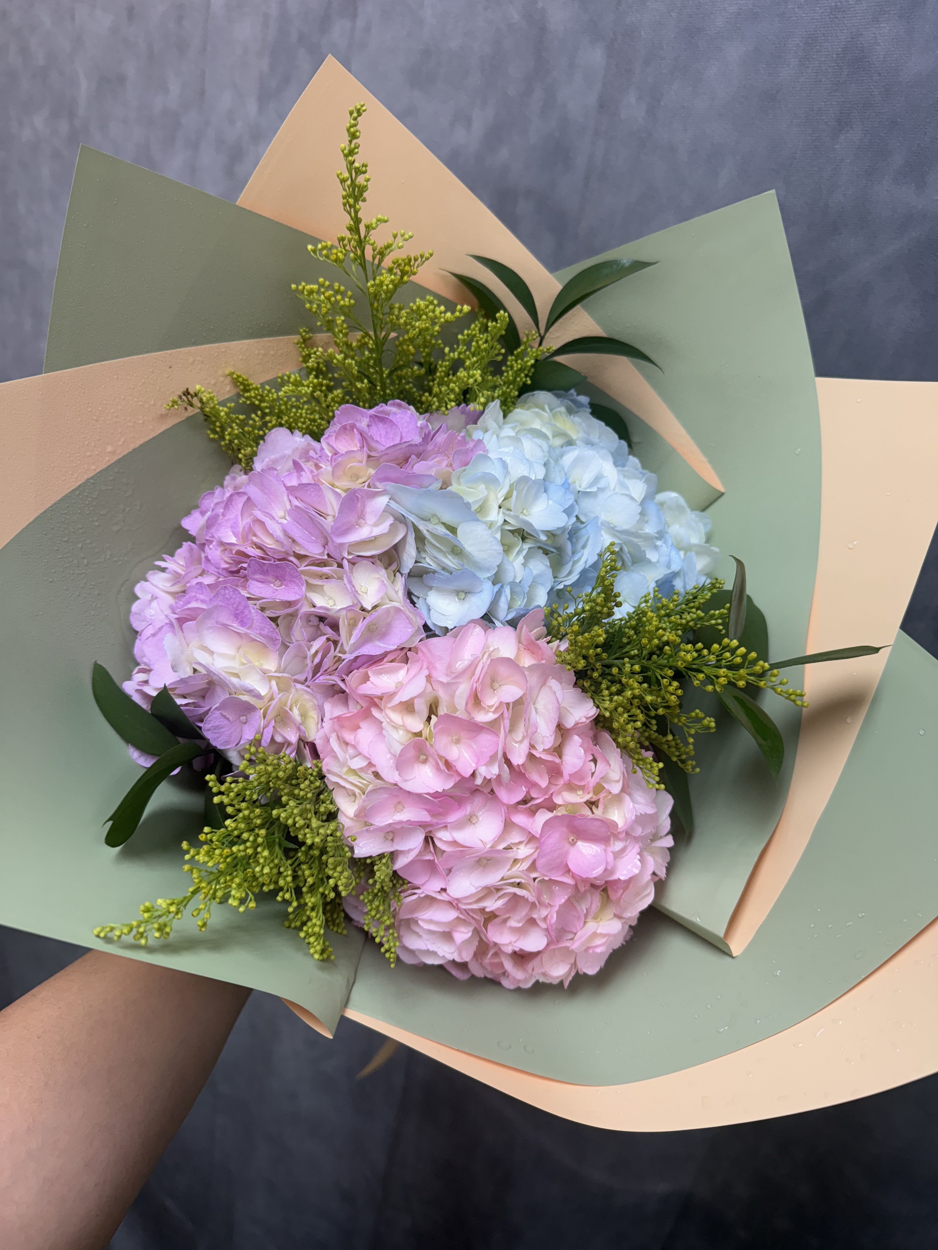 Hydrangea Lovers Bouquet  -  Hydrangea Lovers Bouquet  A timeless favorite for those who adore the charm of hydrangeas! This lush bouquet is filled with a gorgeous mix of fresh hydrangeas, accented with delicate fillers and rich greenery. Elegant, full, and romantic — it’s the perfect choice for celebrating special moments or simply indulging in the beauty of hydrangeas.