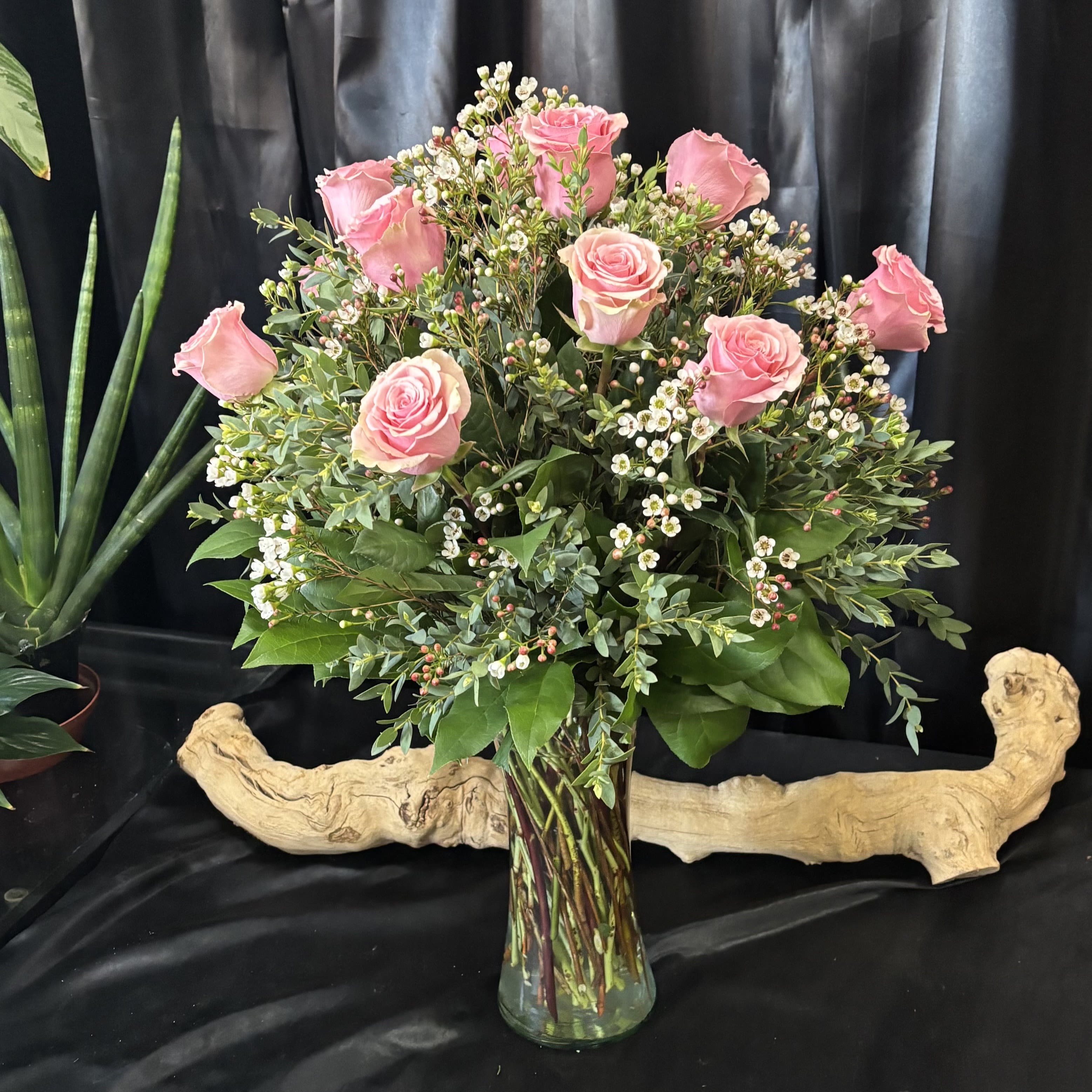 1 Dozen Light Pink Long Stem Roses - 1 dozen light pink roses in a glass vase
