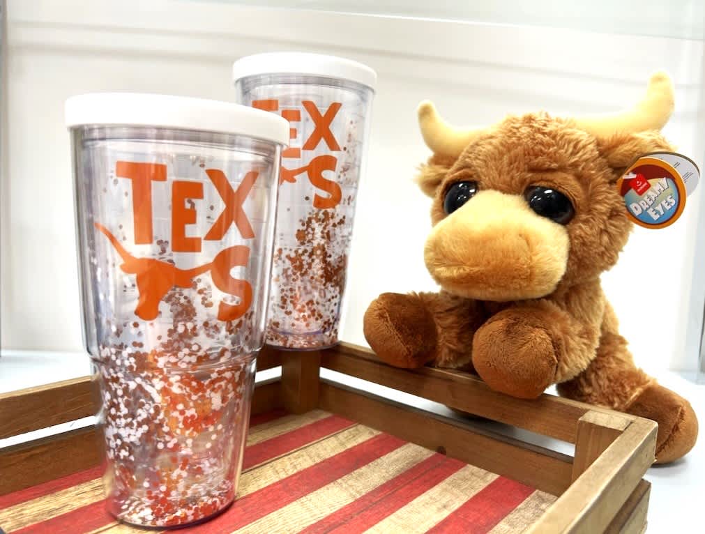 TUMBLER DOUBLE WALL WITH LID- University Of Texas Longhorns - Brand- MarySquare Collection Serves as gift, souvenir, or for pure sport. Allows you to take your favorite beverage on-the-go Ideal for the car, the stadium, outdoor parties or get together, or just because you feel Texan Longhorn to the end. Serves almost all cold beverage, 