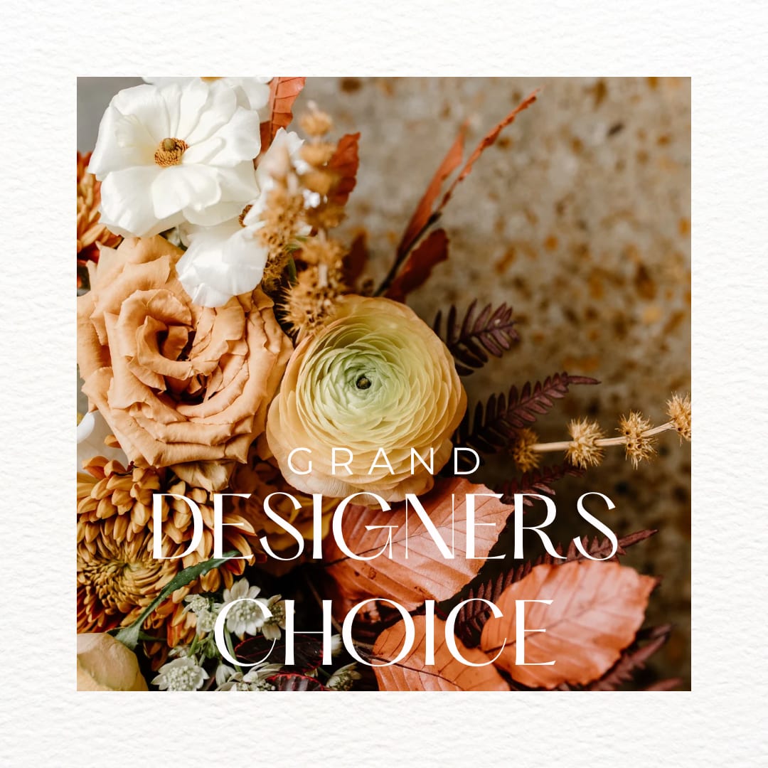 Grand Designers Choice Vase - Want to make a statement but not so sure what flowers are the right choice? Let us make the decision for you! We will make a large and beautiful vased arrangement that suits the occasion. 