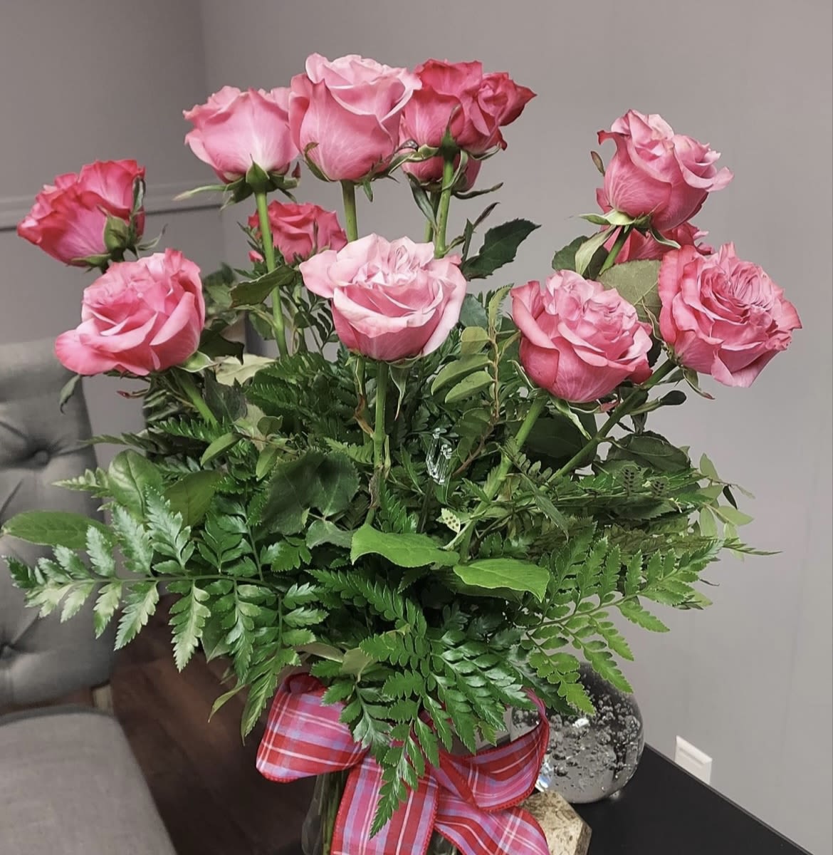 Purple Roses - Beautiful Dozen Long Stem Purple Roses.