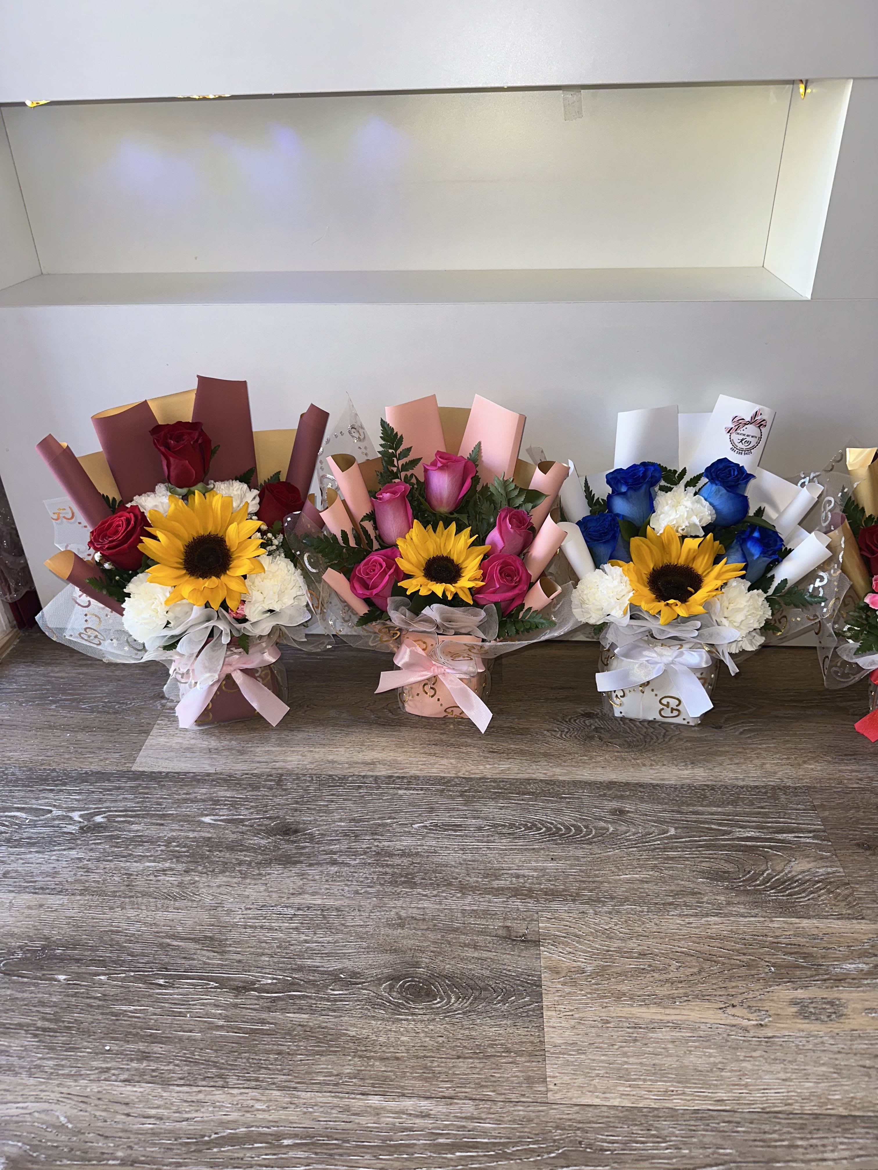 SMALL DETAILS (MIXED) GOLD GUCCI DESIGN LACE (only 1 item) - SMALL DETAILS (MIXED) GOLD GUCCI DESIGN LACE (only 1 item)