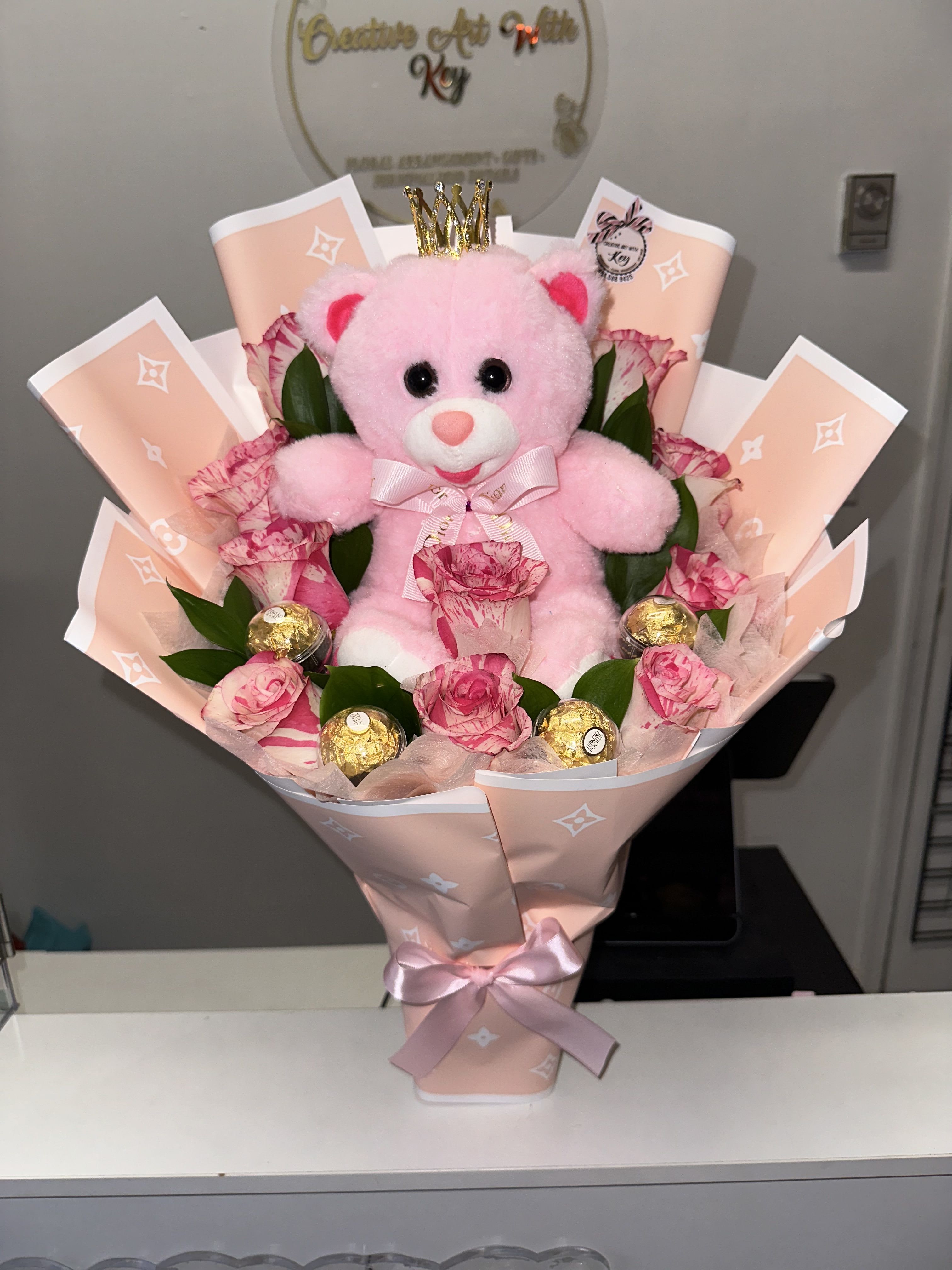 Two-tone roses in one, pink teddy bear, Ferrero Rocher chocolates encapsulated in acrylic, pink LV paper - Two-tone roses in one, pink teddy bear, Ferrero Rocher chocolates encapsulated in acrylic, pink LV paper