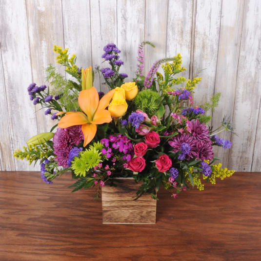 Spring Garden Petite - This arrangement will be sure to make you feel those spring garden vibes. 