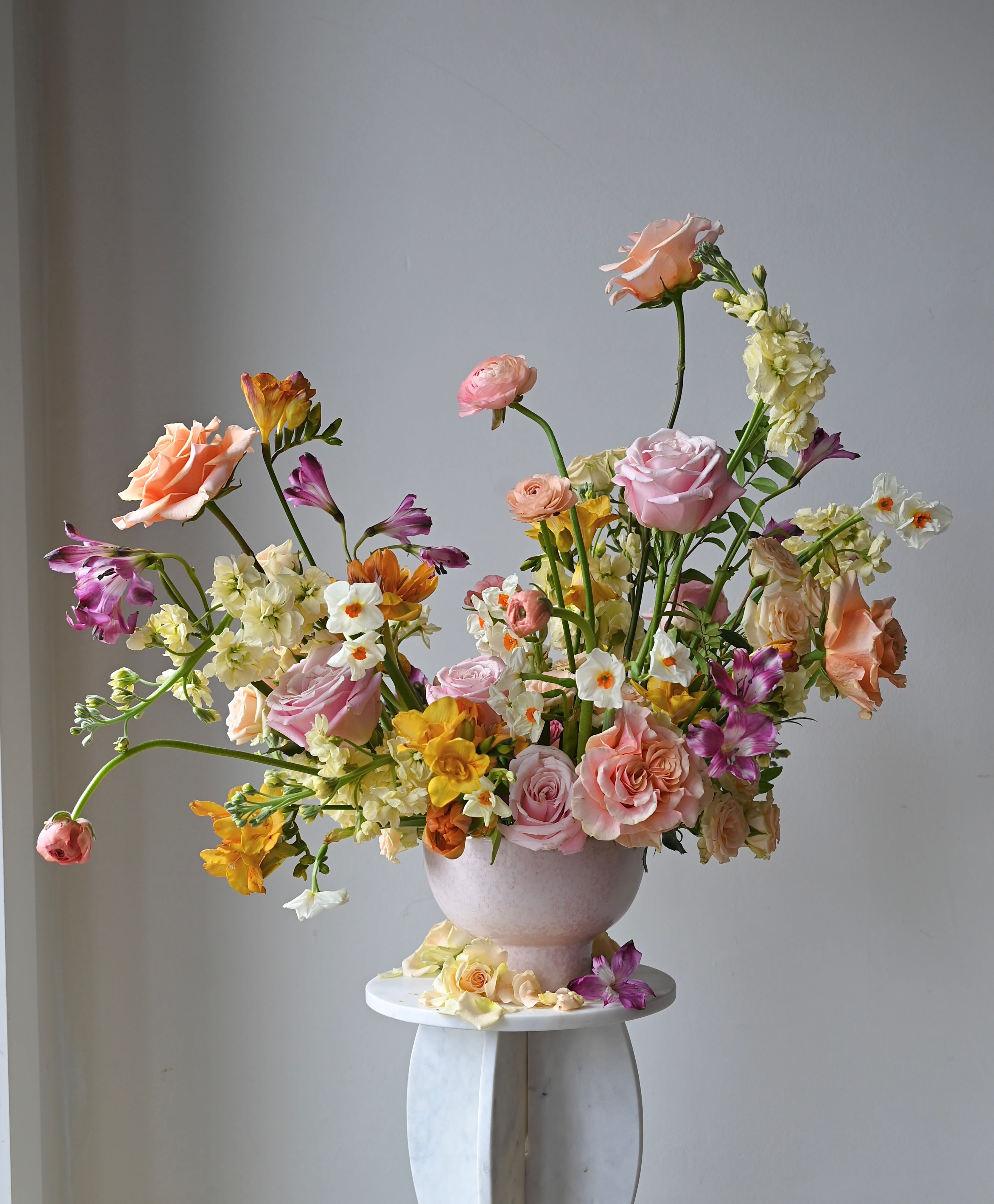 LA BELLE ÉPOQUE - A statement making floral piece that invokes opulence and elegance.  Designed in a footed compote with minimal greenery and lush premium blooms, La Belle Époque is for moments that deserve the grandest gesture.