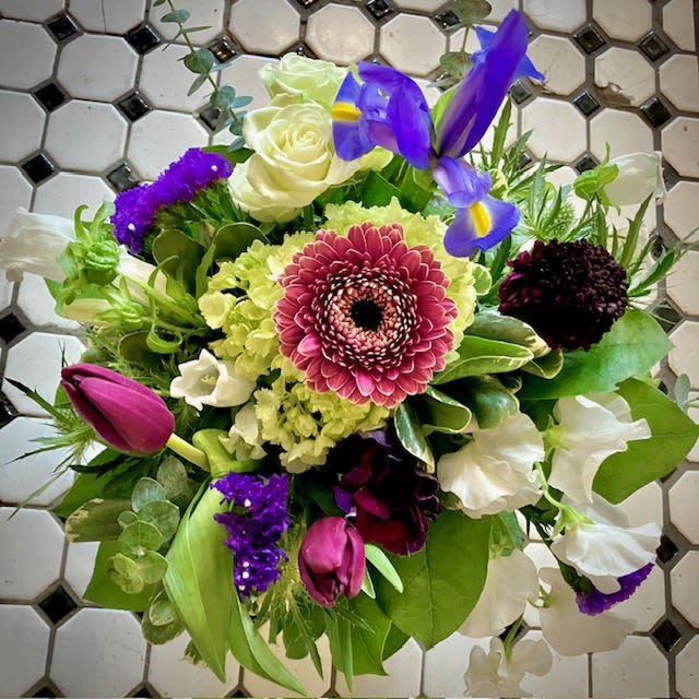 Garden Twilight - This tranquil design features deep and luxurious colors and flowers to help boost any spritely mood. Including seasonal springtime flowers such as tulips and iris, as well as rich and deep gerber daisies, anemones, sweet peas, and roses.