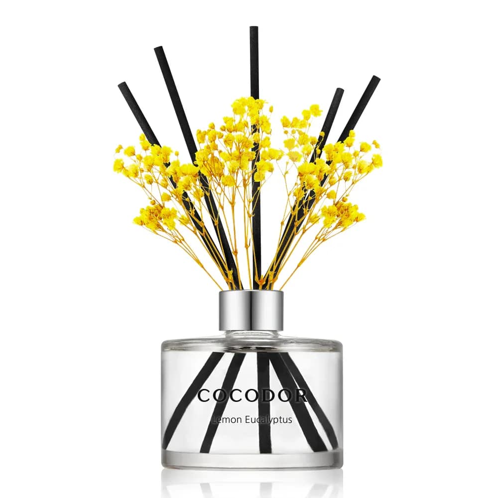 Lemon Eucalyptus Flower Diffuser - CONTENTS Diffuser 200ml / 6.7oz + Reed Stick 5pcs + Preserved Flower Elegant glass bottle is 6.7 oz with reed sticks, real preserved flower included.  FRAGRANCE The harmonious scent of lemon and eucalyptus added scent of mint. You'll feel refreshed through this diffuser.