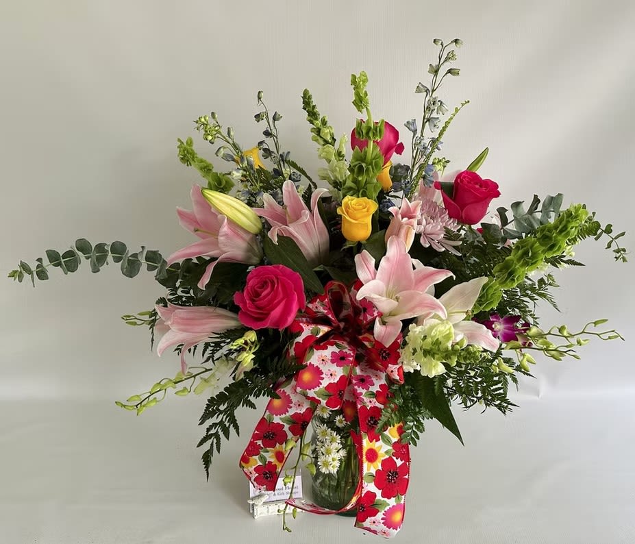 CV15 - Website Custom Vase Arrangement - Flowers and Containers are subject to substitution and availability.