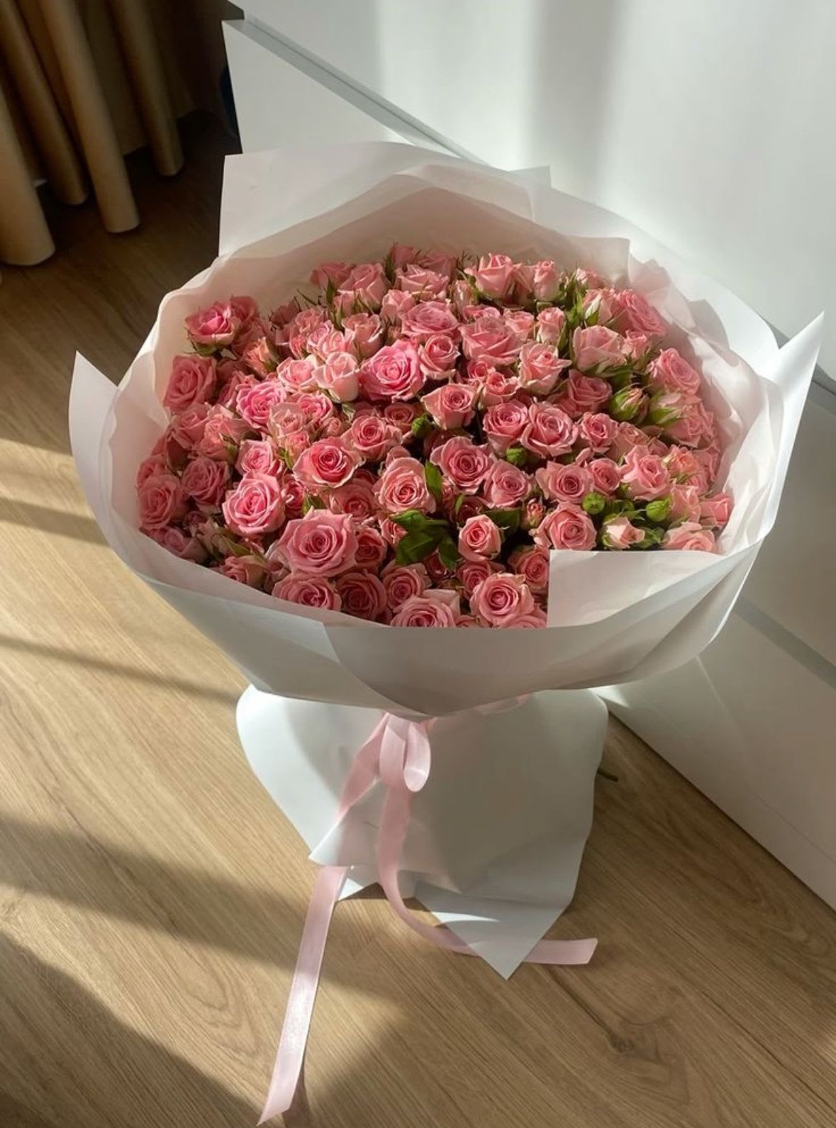 50 dark pink spray roses - 50 dark pink spray roses