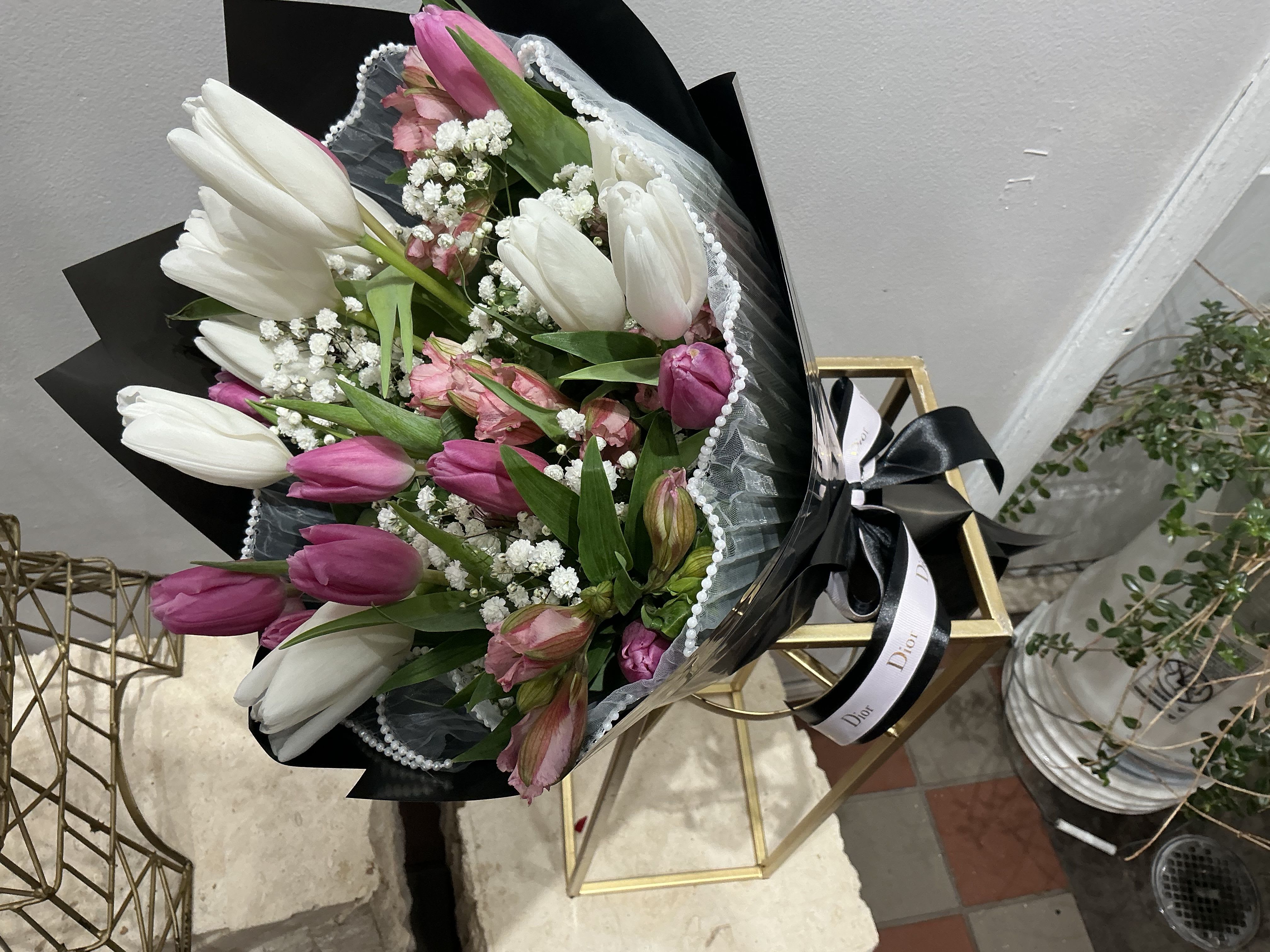 Bouquet of tulips - tulips and baby bread