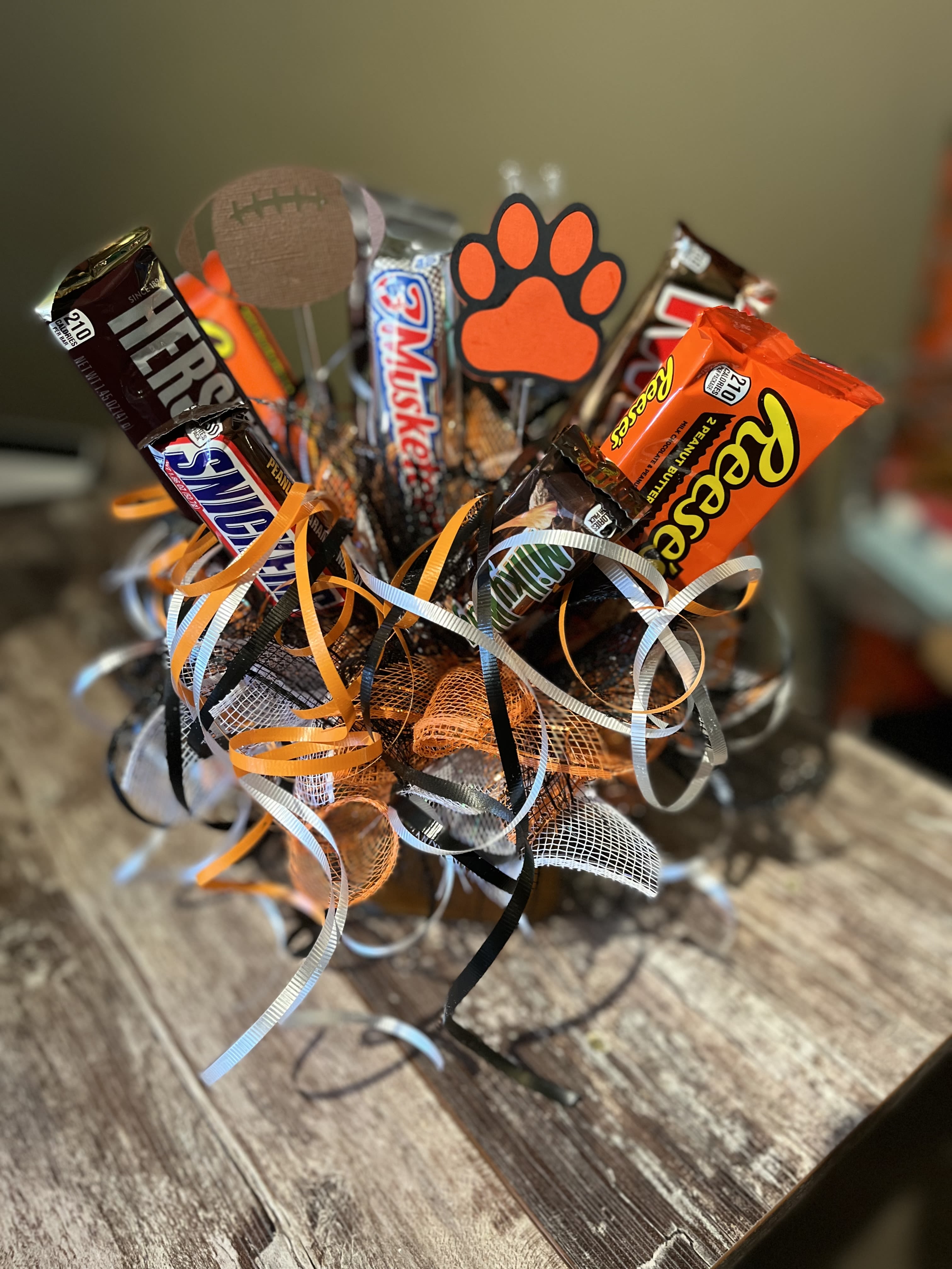 Candy Bouquet - Candy and colors can vary.