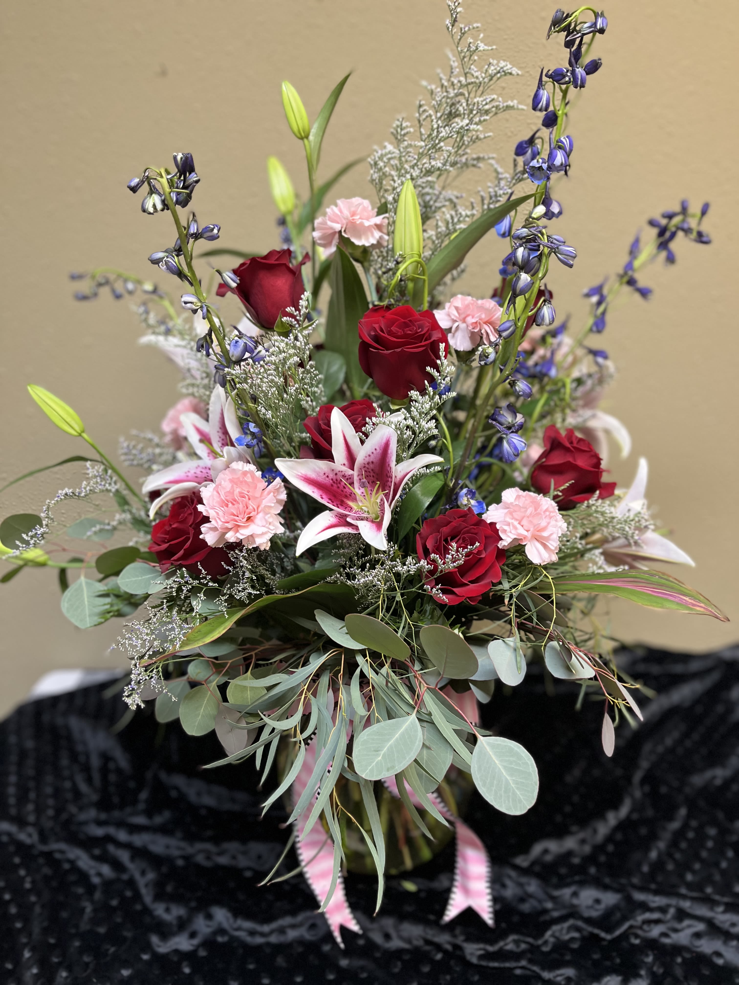 Calliope - Colors and flowers may vary based upon availability.