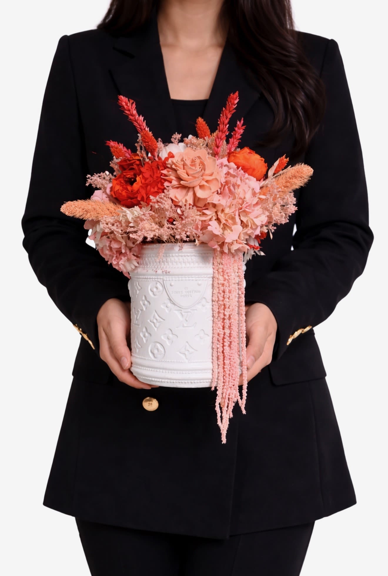 Perfectly Bright - A selection of beautiful dry flowers put together perfectly in an arrangement. perfect to gift someone you love. 