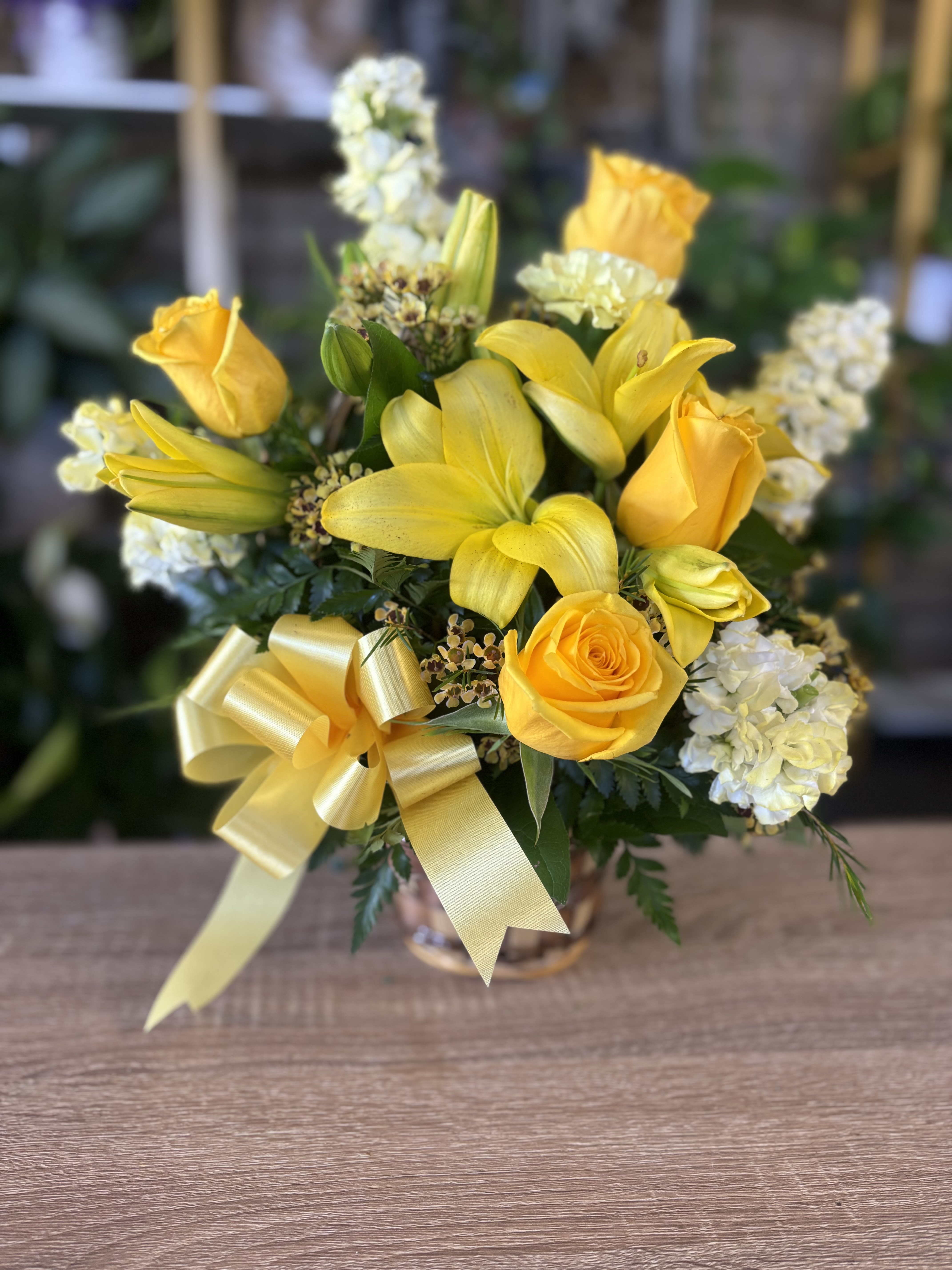 Yellow Love  - Fresh flowers in basket 