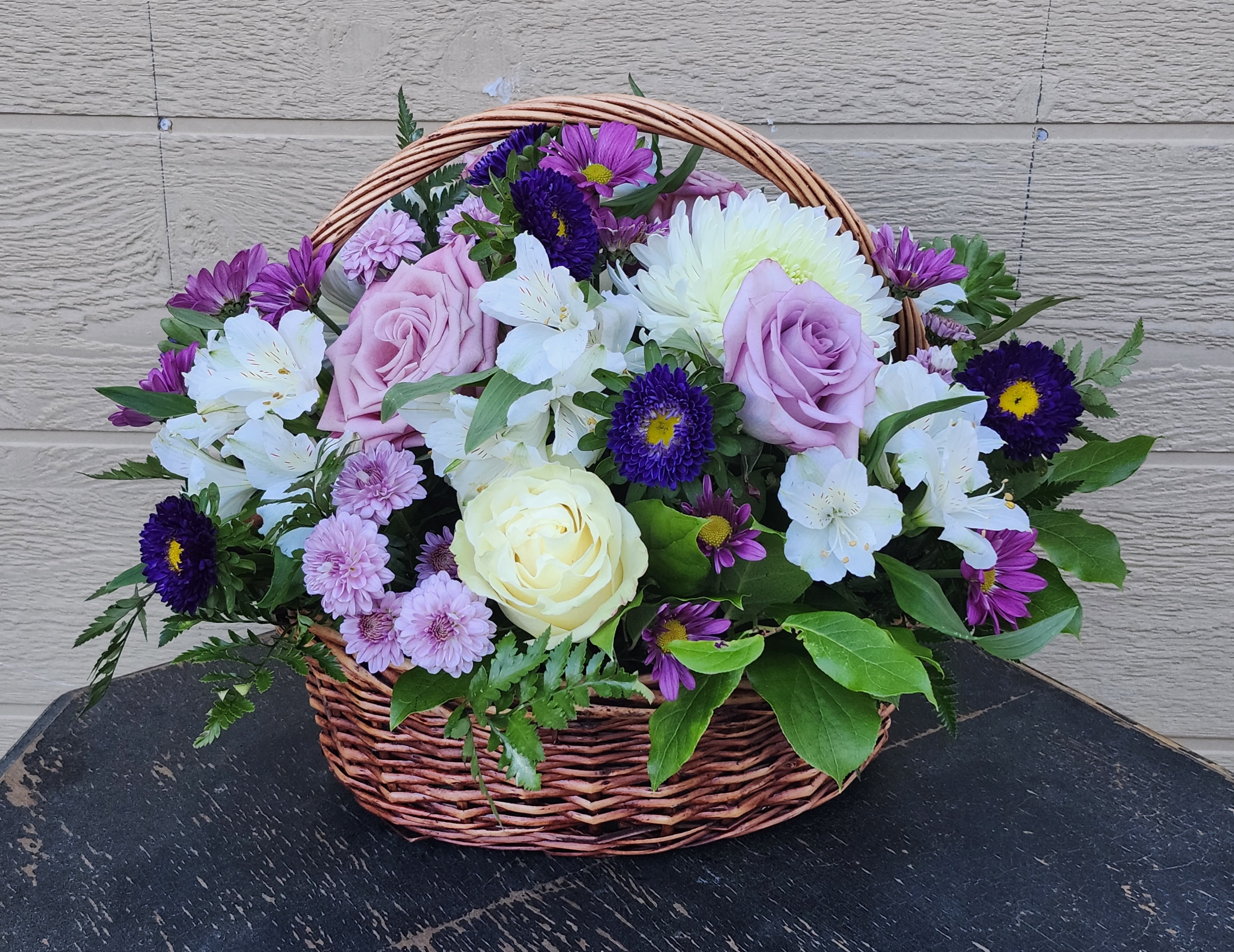 Basket of flowers Designer's Choice  - Designer's Choice of mix flowers variety colors in wicker basket