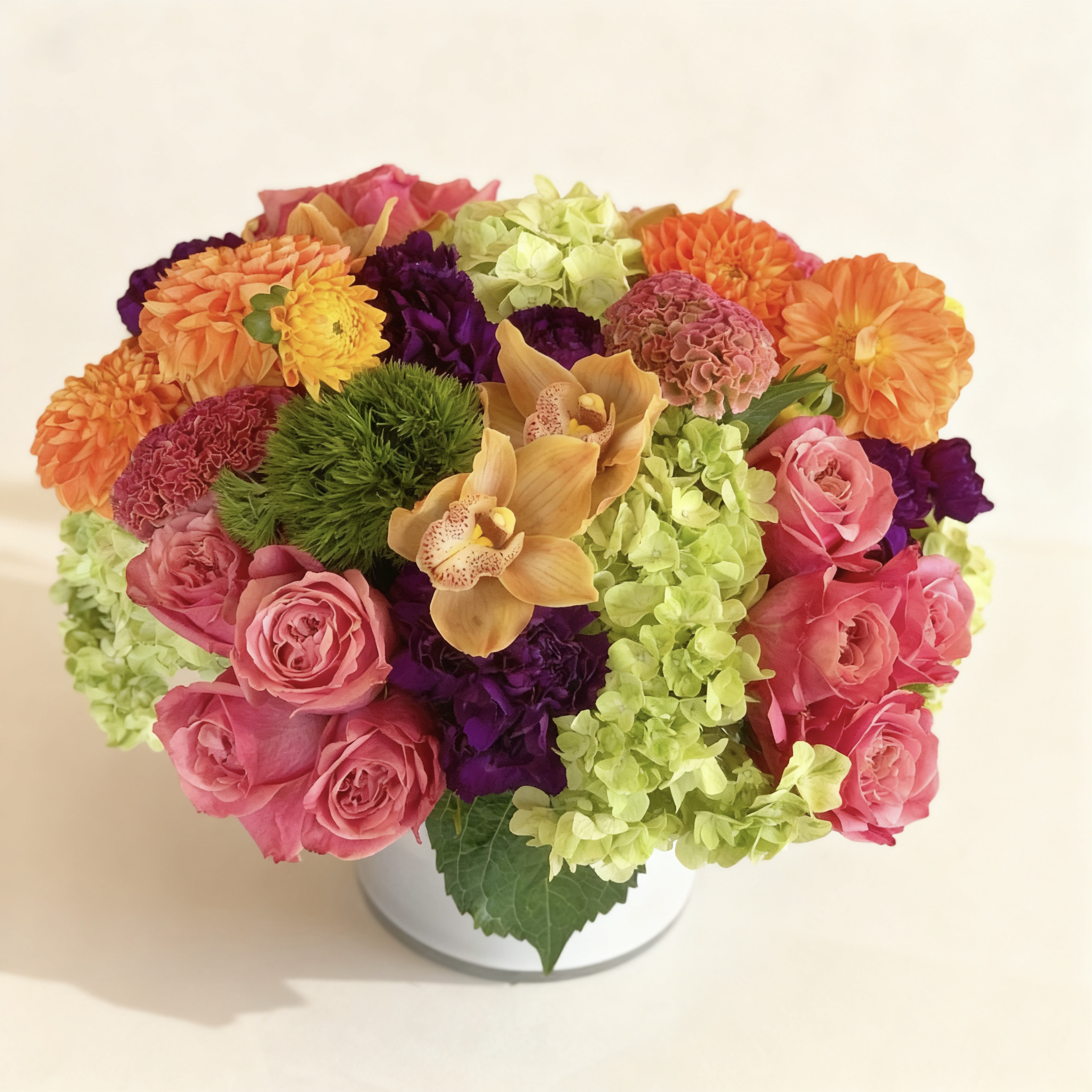 Color POP - A beautiful collaboration of seasonal color. A show stopping statement piece perfect for any occasion. 