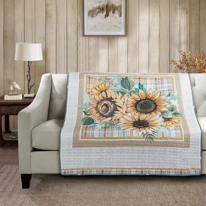 Sunflower Throw - Soft and cozy plush throw. With a sunflower design   50 x 60